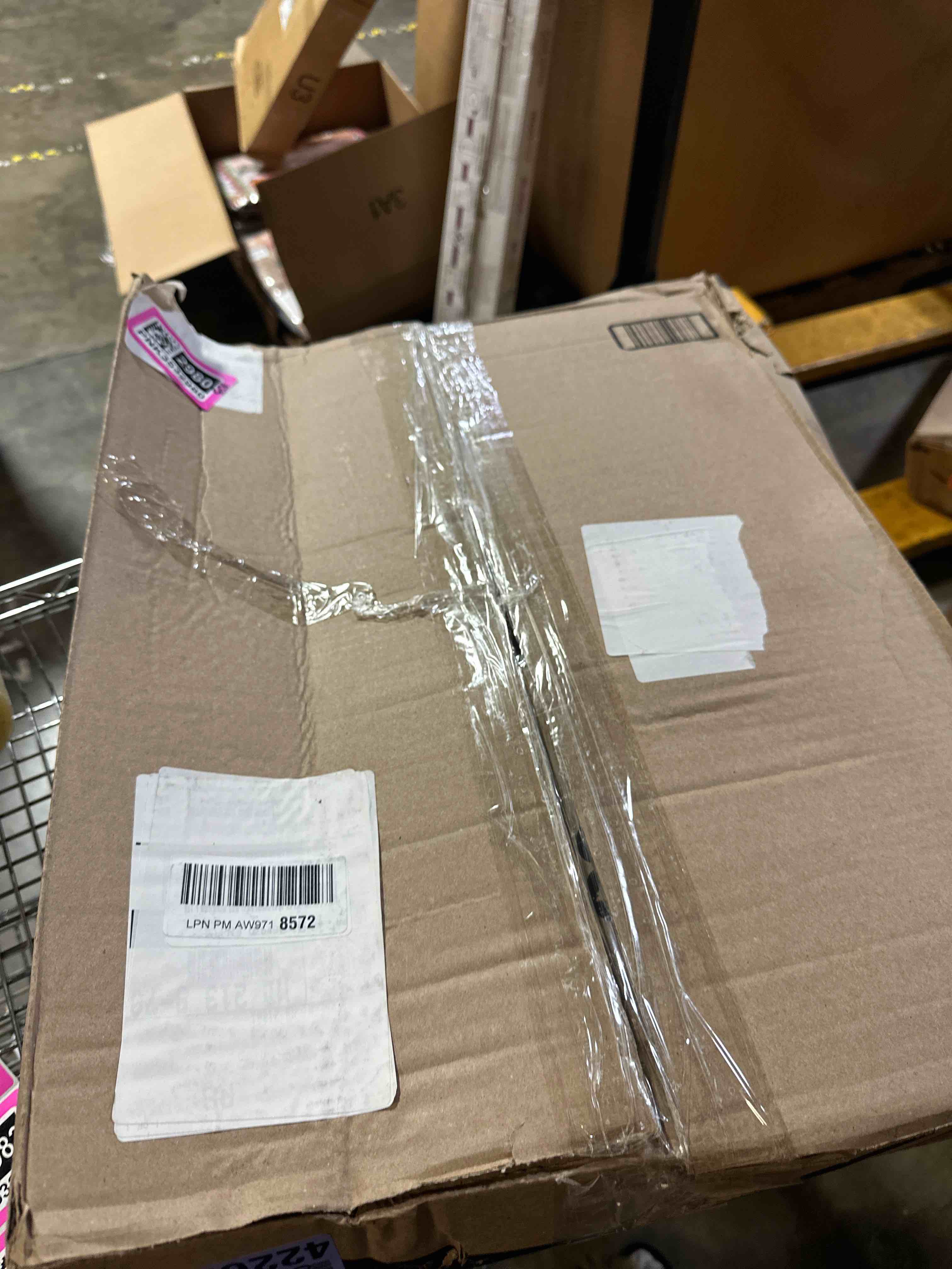 https://s3.amazonaws.com/lotting-images-prod/phillipi/PNK3532980_1752242355378.jpeg
