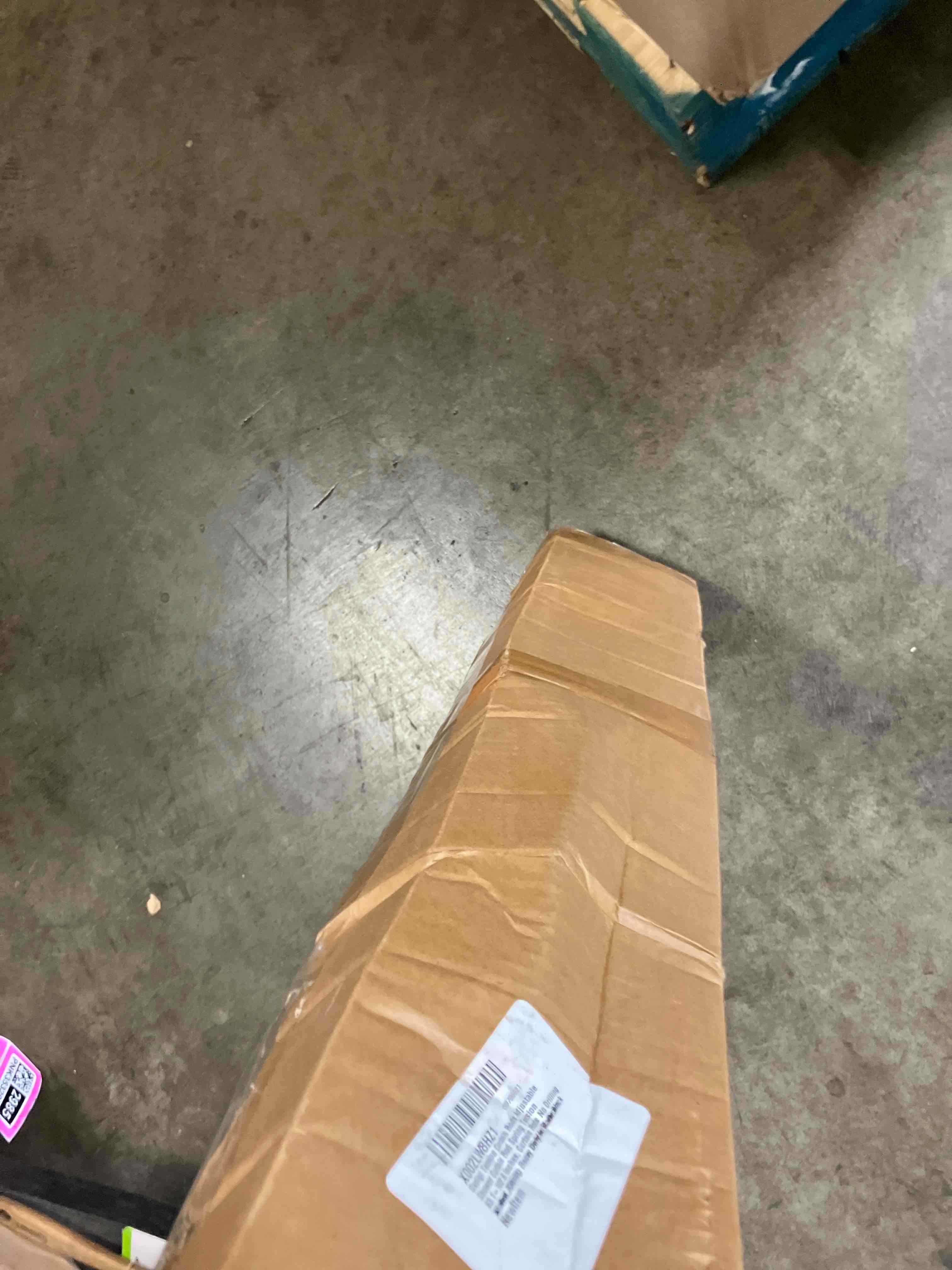 https://s3.amazonaws.com/lotting-images-prod/phillipi/PNK3533012_1752507098475.jpeg