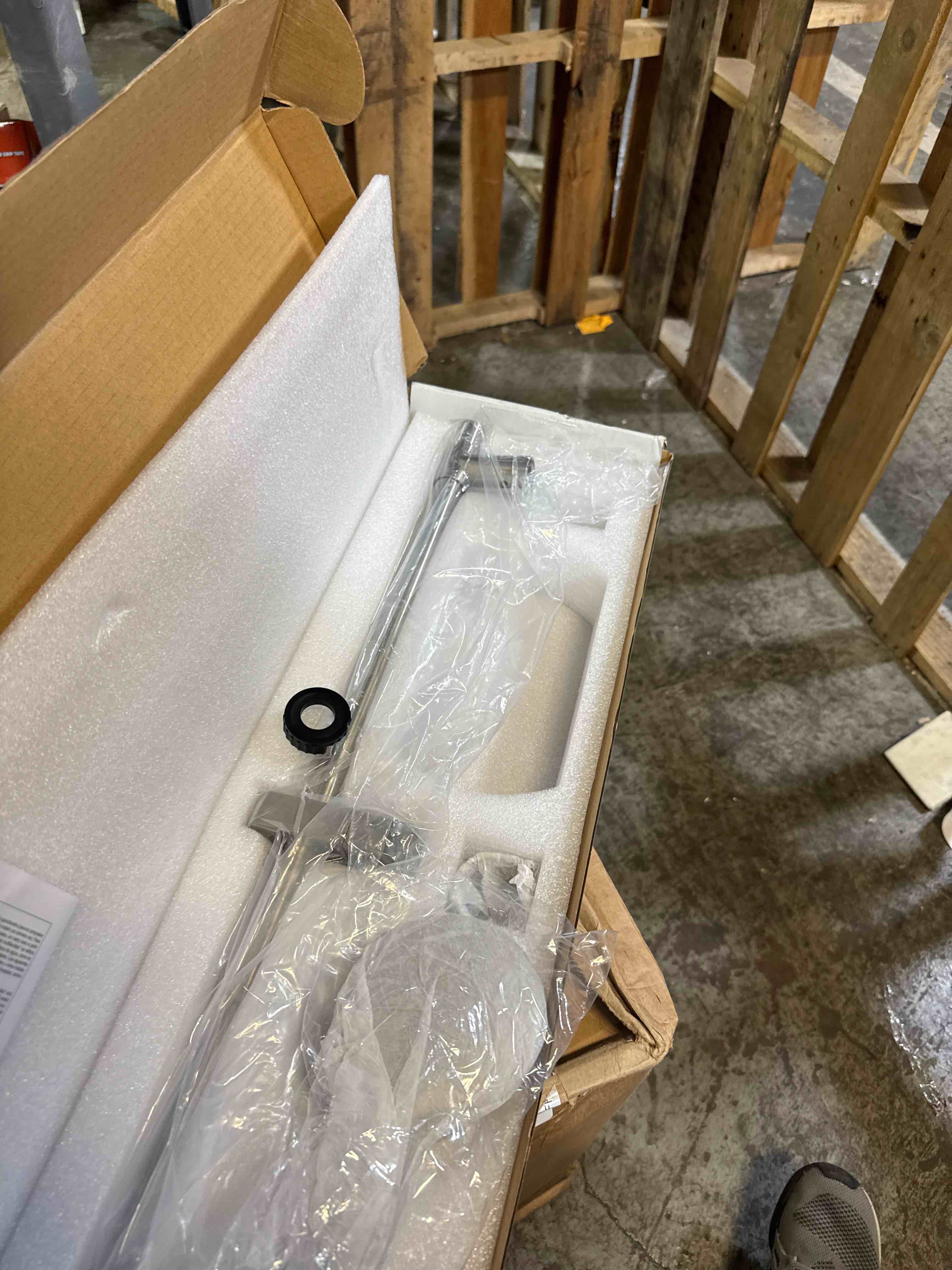 https://s3.amazonaws.com/lotting-images-prod/phillipi/PNK3533129_1752601922894.jpeg