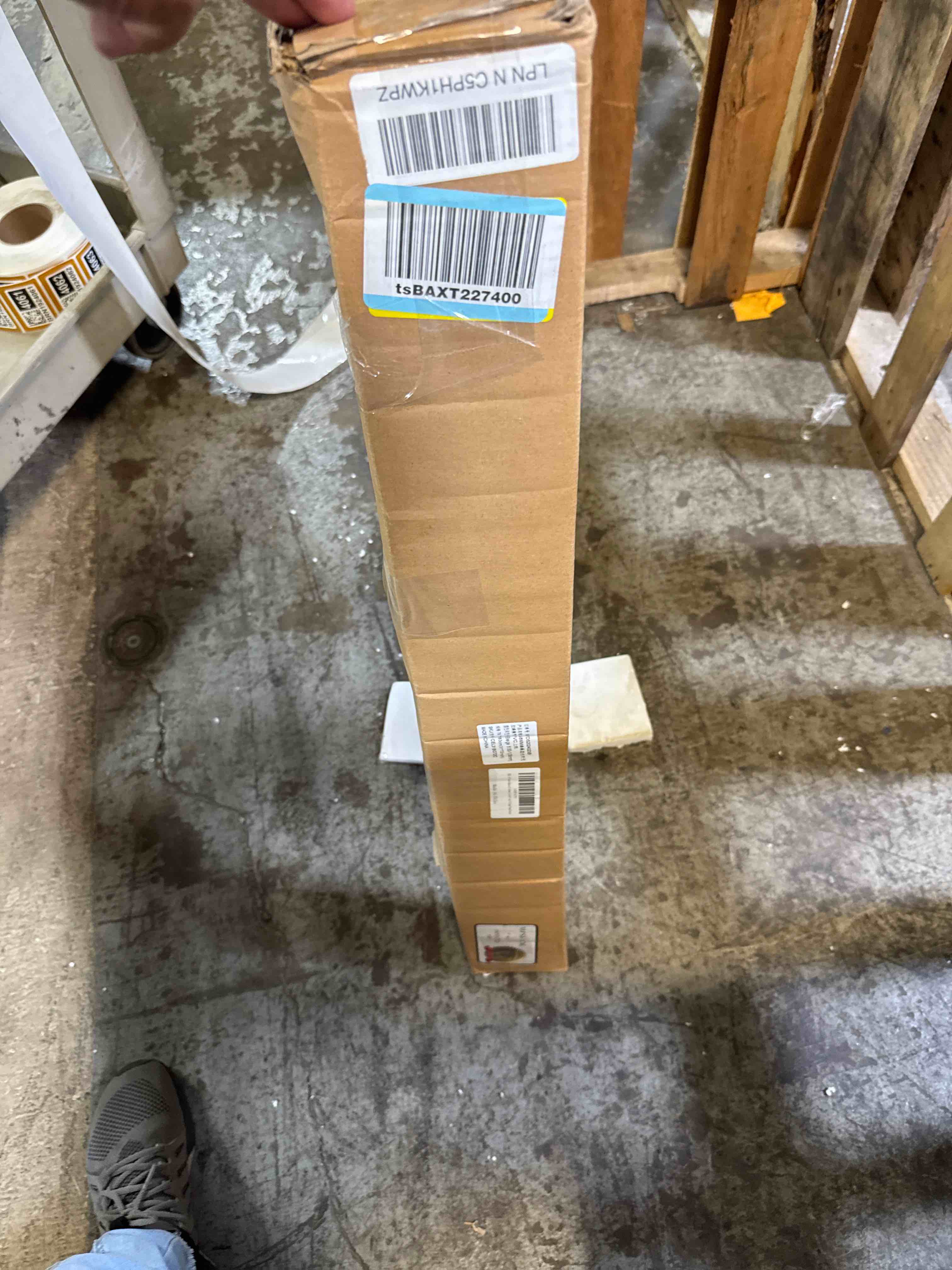 https://s3.amazonaws.com/lotting-images-prod/phillipi/PNK3533149_1752604680973.jpeg