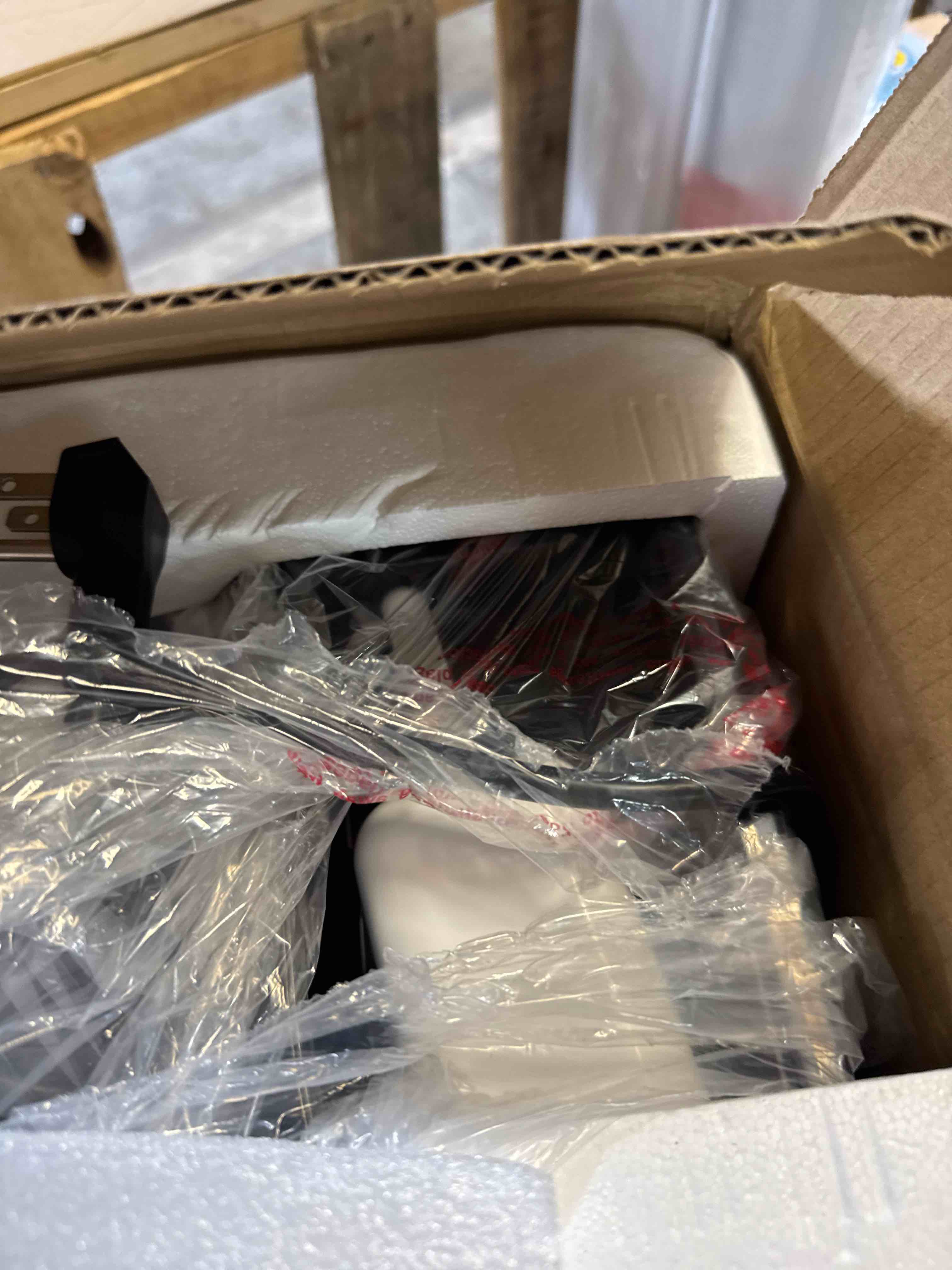 https://s3.amazonaws.com/lotting-images-prod/phillipi/PNK3533150_1752604869041.jpeg