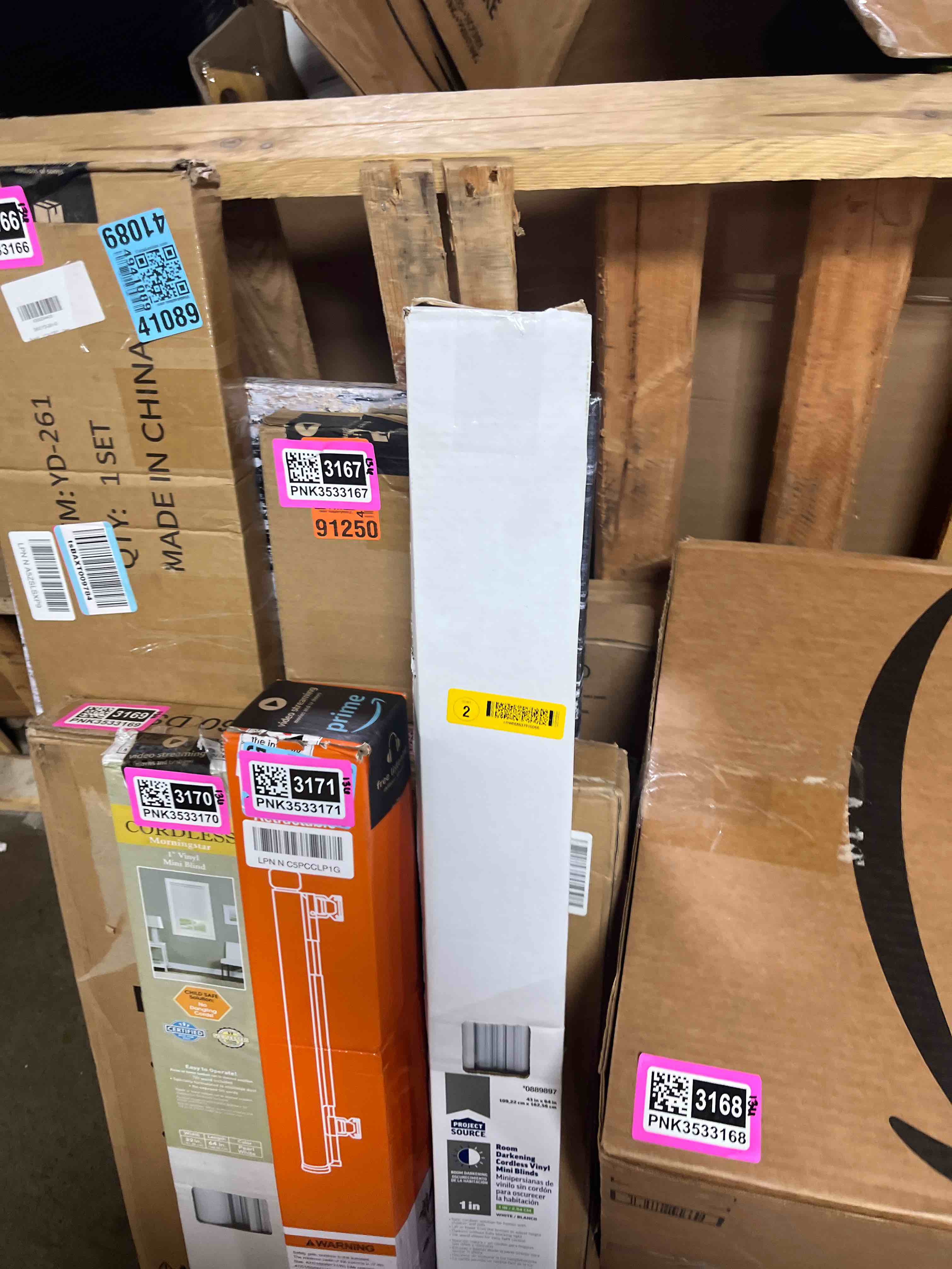 https://s3.amazonaws.com/lotting-images-prod/phillipi/PNK3533172_1752763281631.jpeg