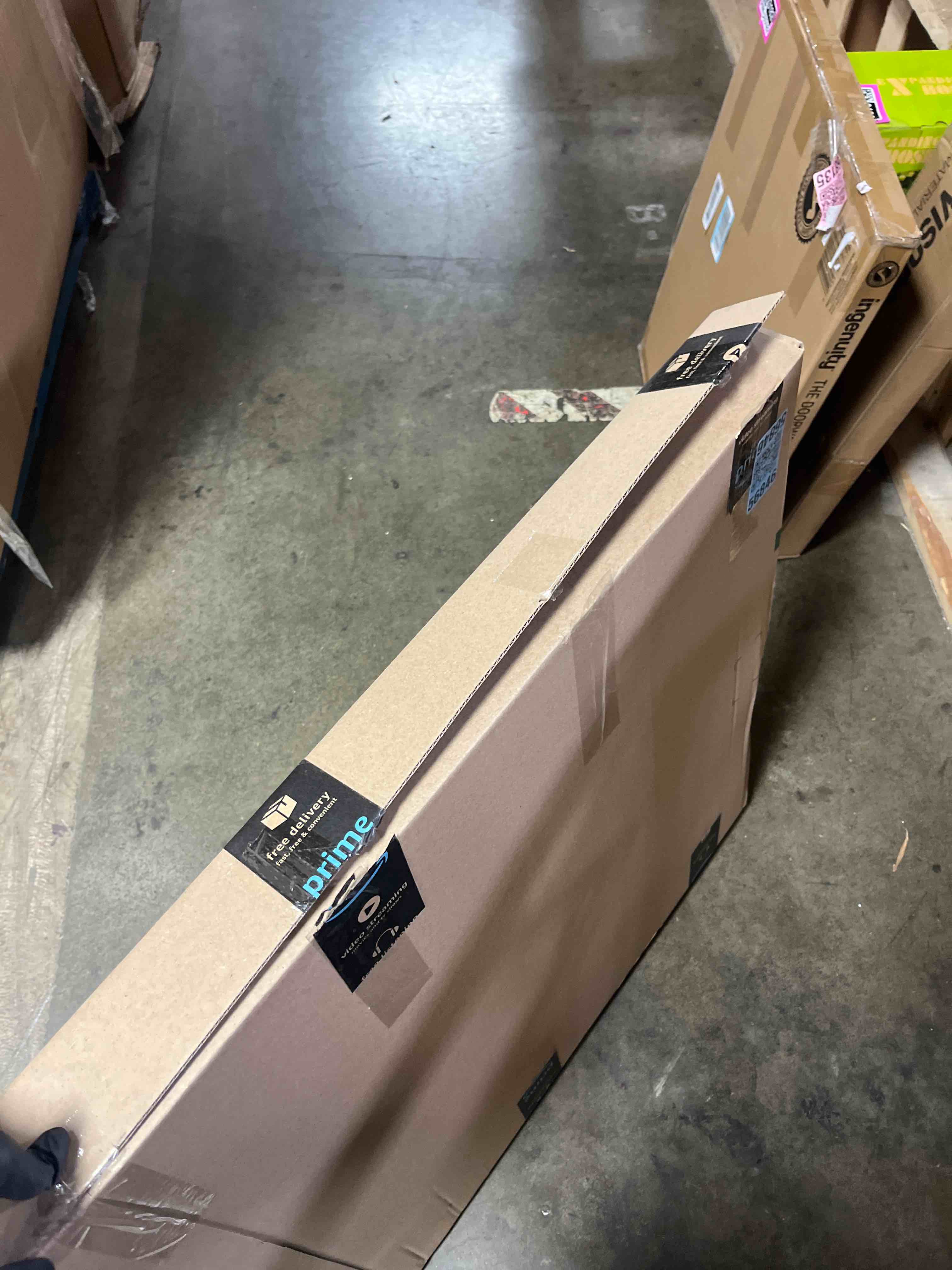 https://s3.amazonaws.com/lotting-images-prod/phillipi/PNK3533183_1752765746855.jpeg