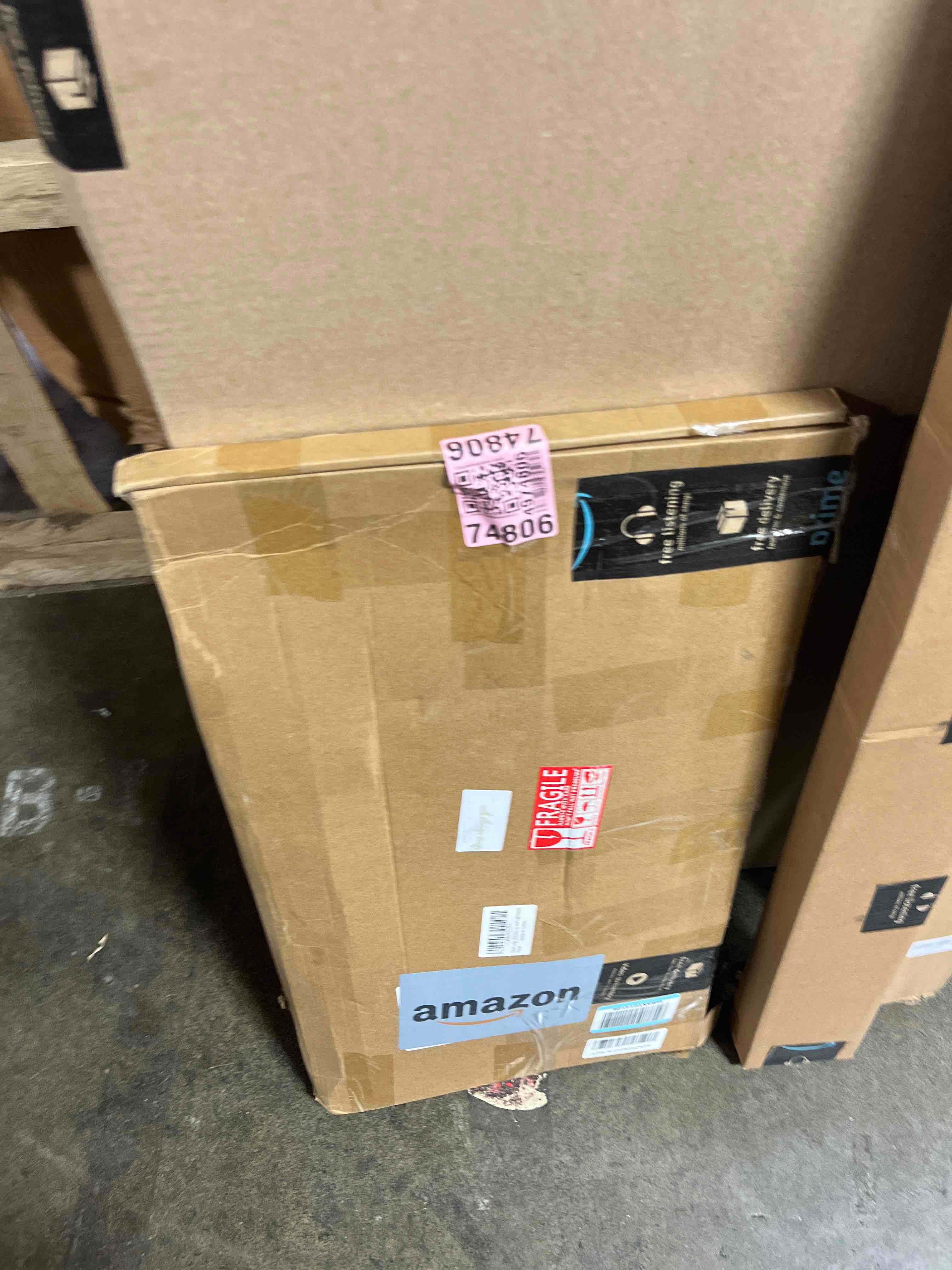 https://s3.amazonaws.com/lotting-images-prod/phillipi/PNK3533188_1752766334620.jpeg
