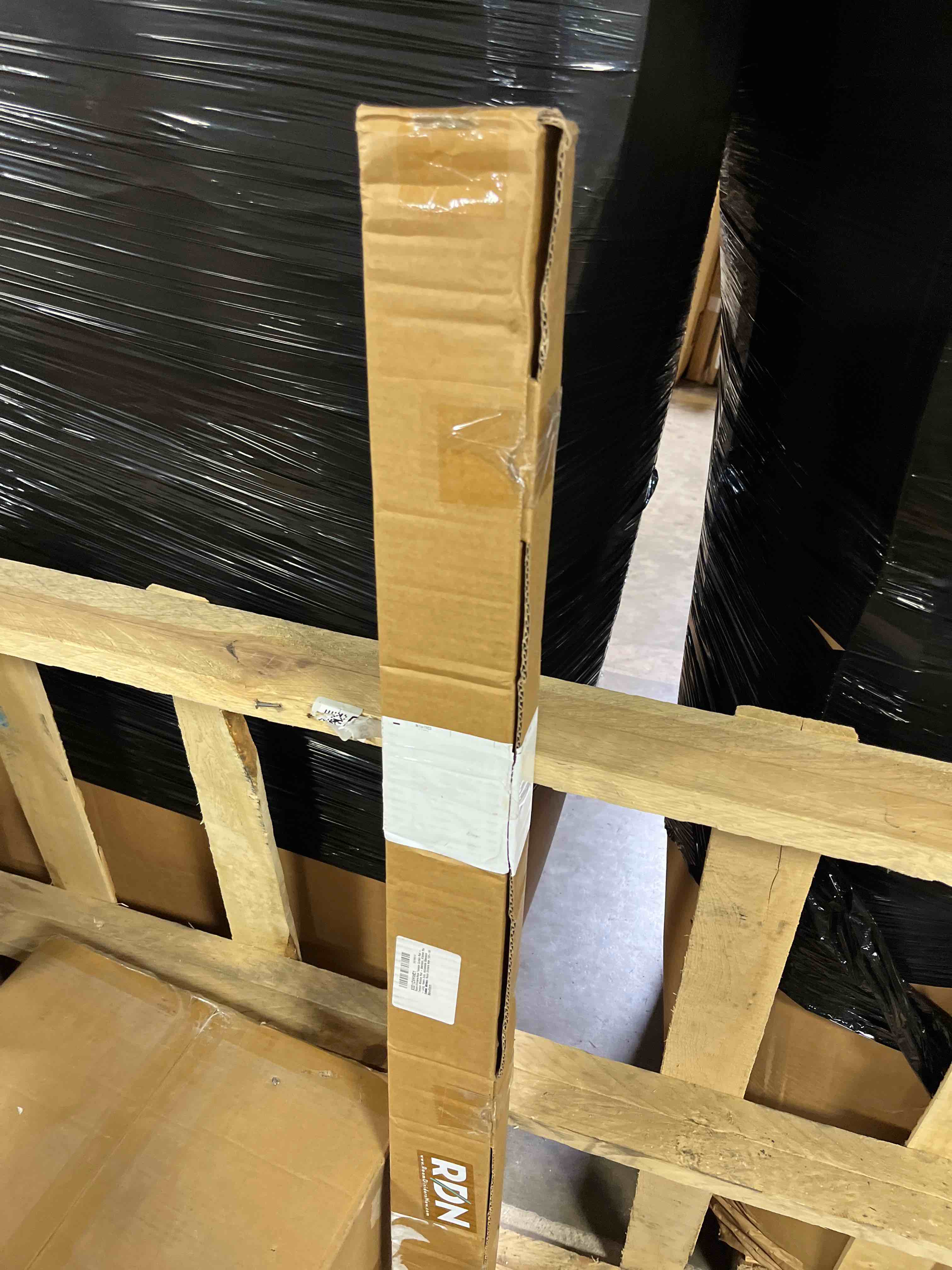 https://s3.amazonaws.com/lotting-images-prod/phillipi/PNK3533195_1752768020193.jpeg