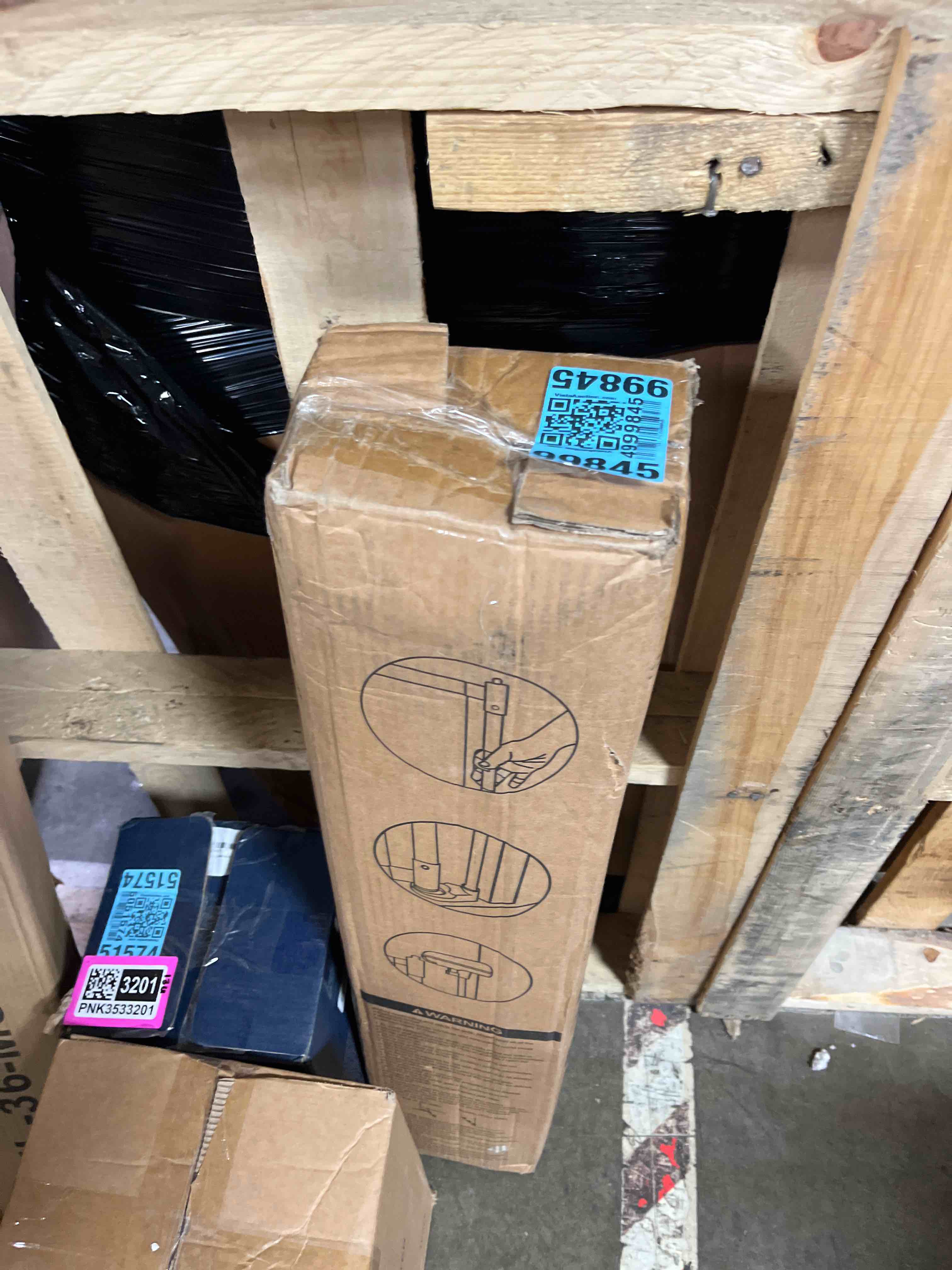 https://s3.amazonaws.com/lotting-images-prod/phillipi/PNK3533204_1752768895595.jpeg