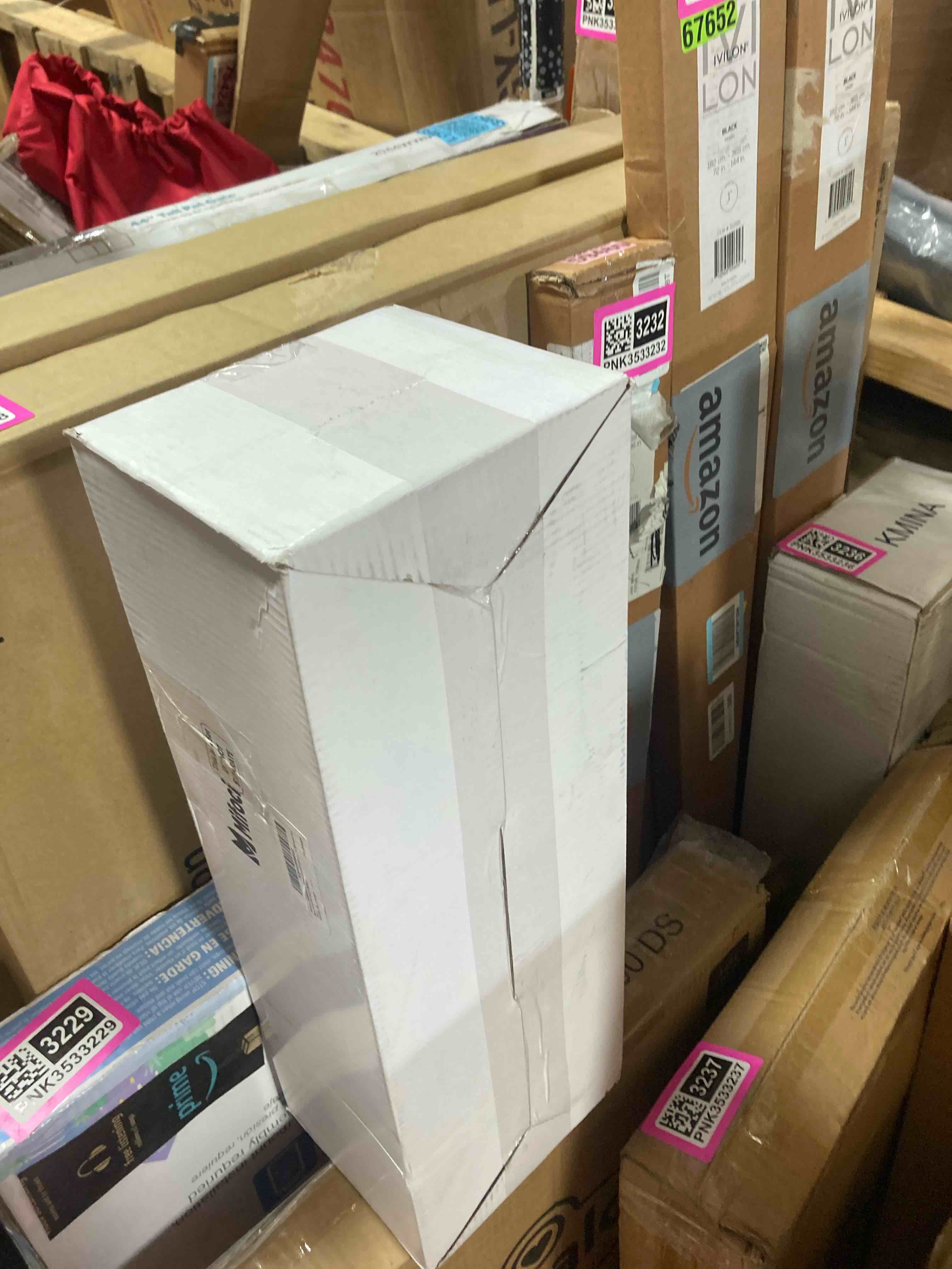https://s3.amazonaws.com/lotting-images-prod/phillipi/PNK3533245_1752767285382.jpeg