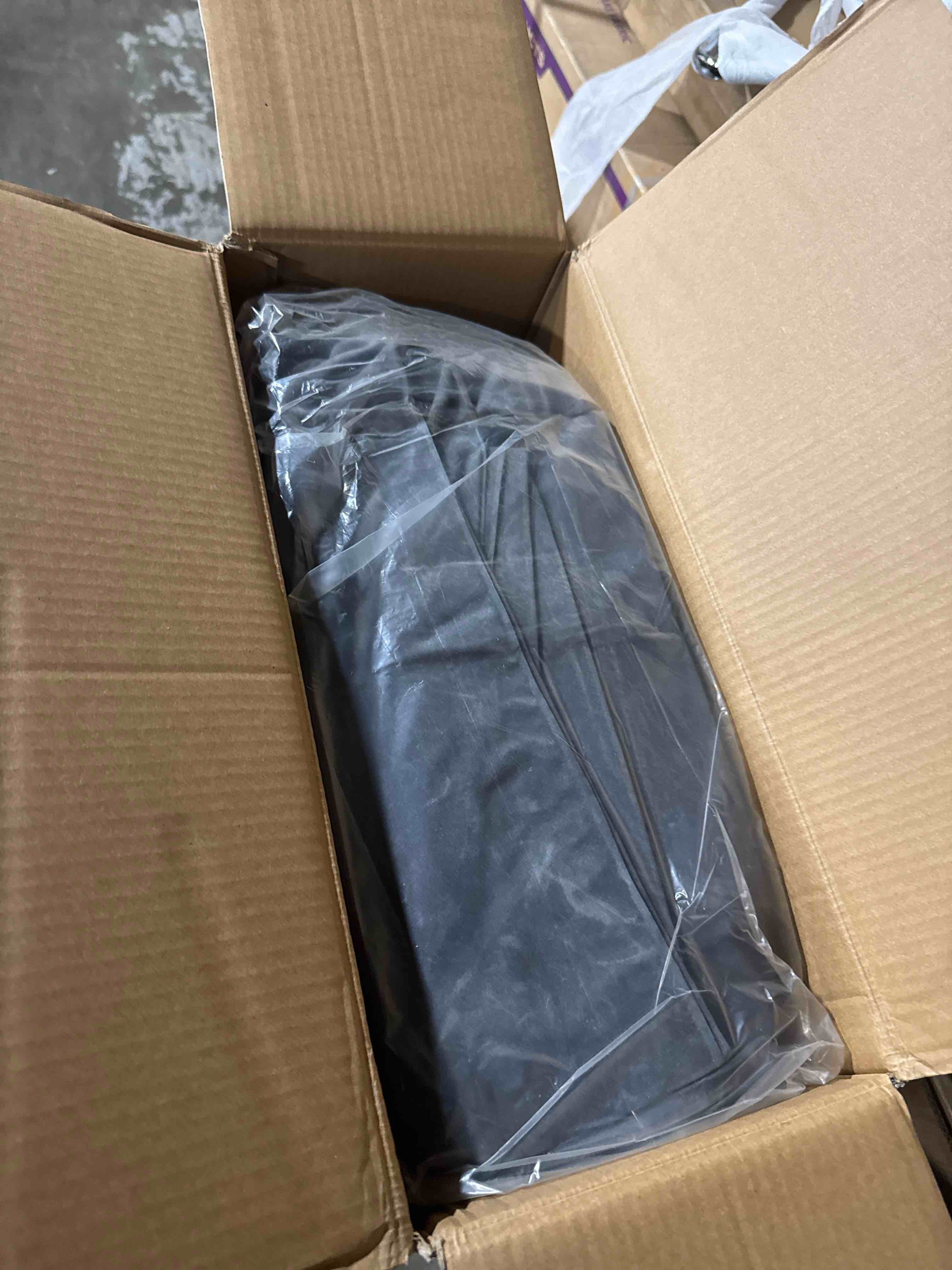 https://s3.amazonaws.com/lotting-images-prod/phillipi/PNK3533293_1752855099954.jpeg