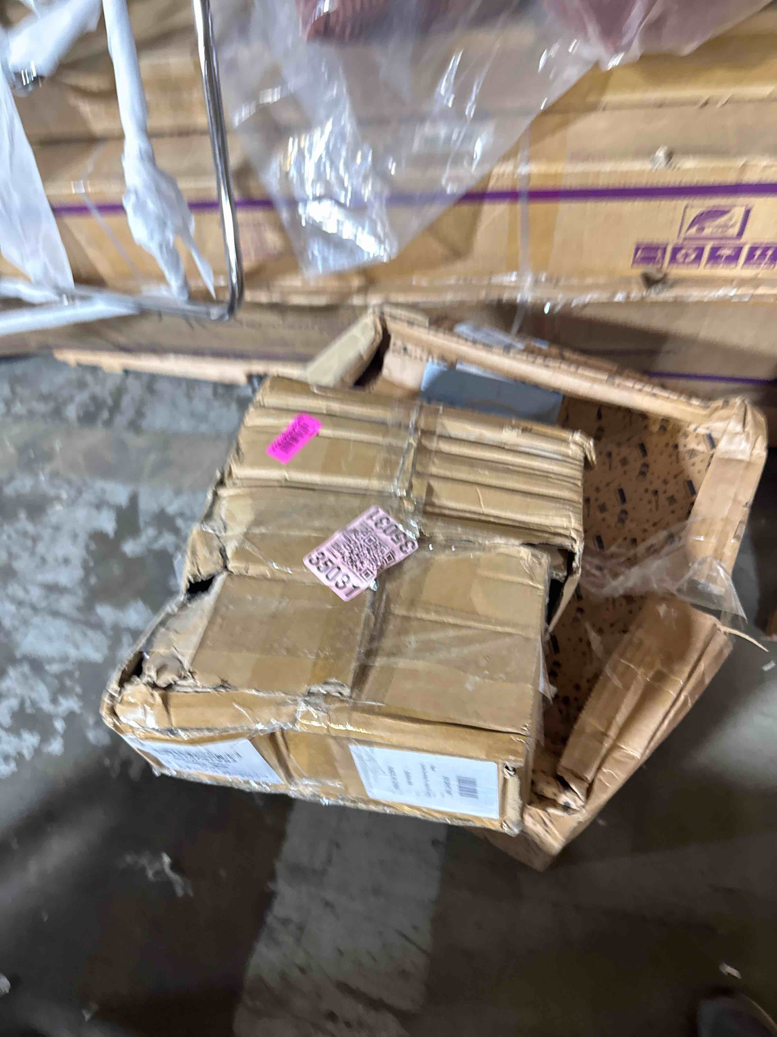 https://s3.amazonaws.com/lotting-images-prod/phillipi/PNK3533301_1752856283062.jpeg