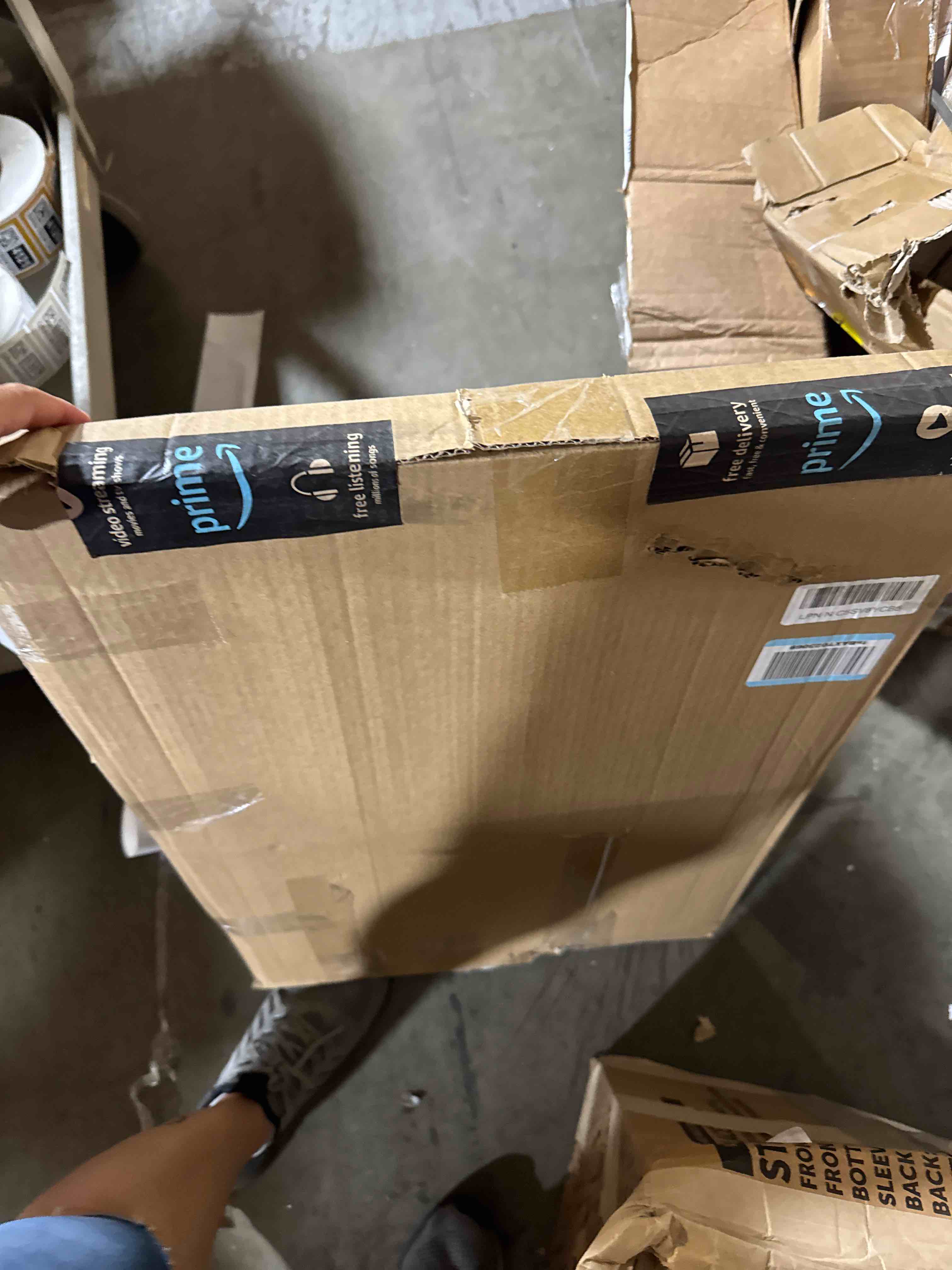 https://s3.amazonaws.com/lotting-images-prod/phillipi/PNK3533314_1752859935515.jpeg