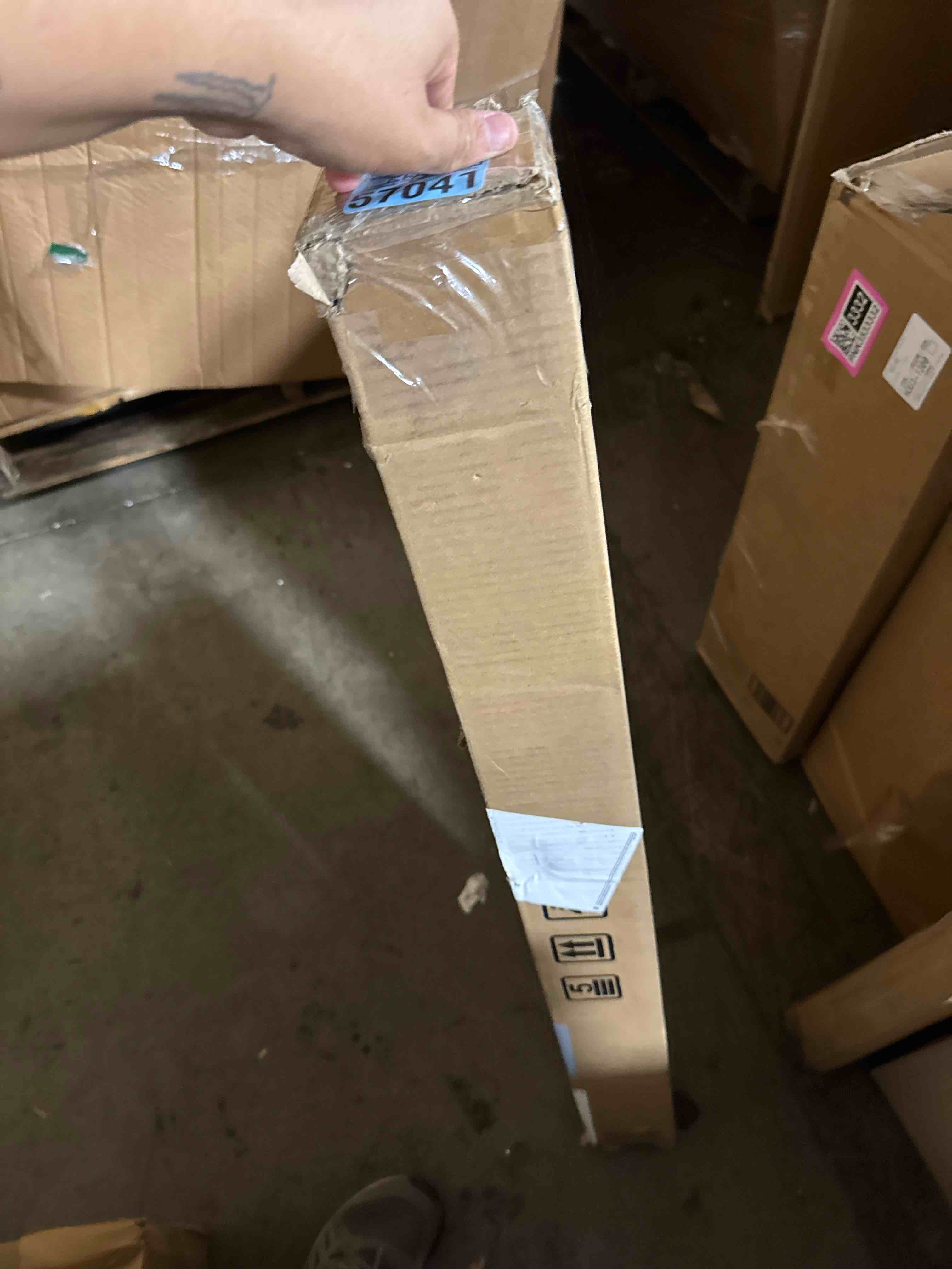 https://s3.amazonaws.com/lotting-images-prod/phillipi/PNK3533335_1752865745886.jpeg