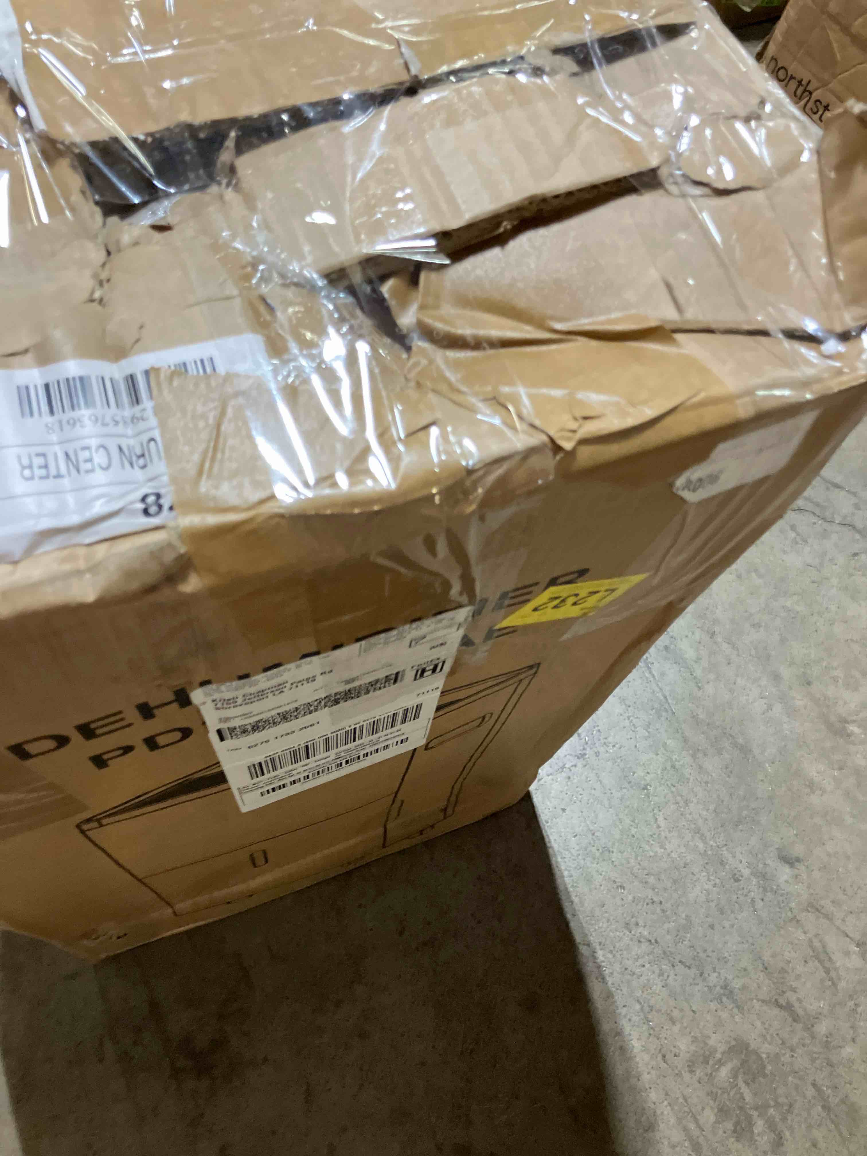 https://s3.amazonaws.com/lotting-images-prod/phillipi/PNK3533369_1753114153438.jpeg