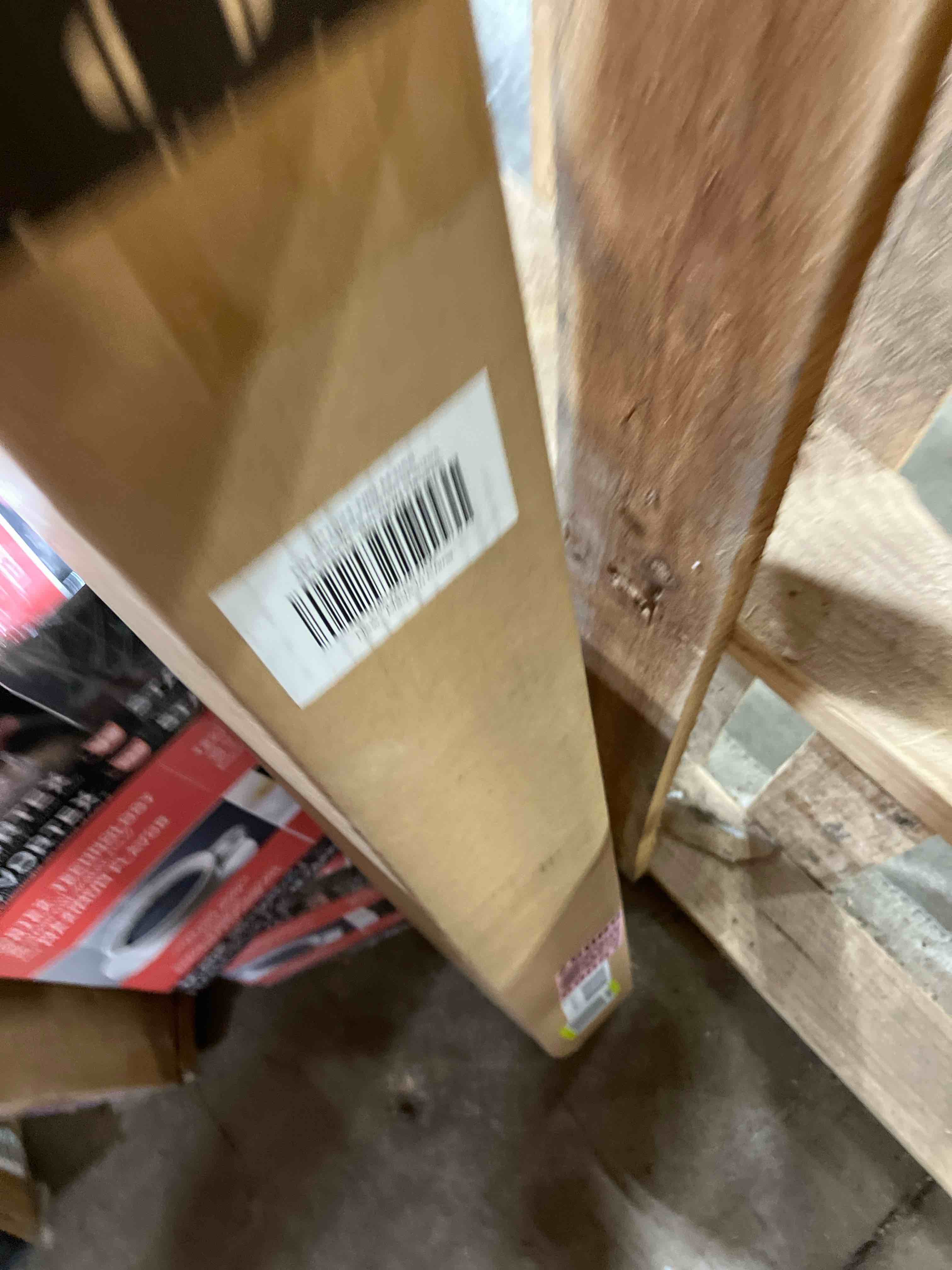 https://s3.amazonaws.com/lotting-images-prod/phillipi/PNK3533382_1753113053771.jpeg