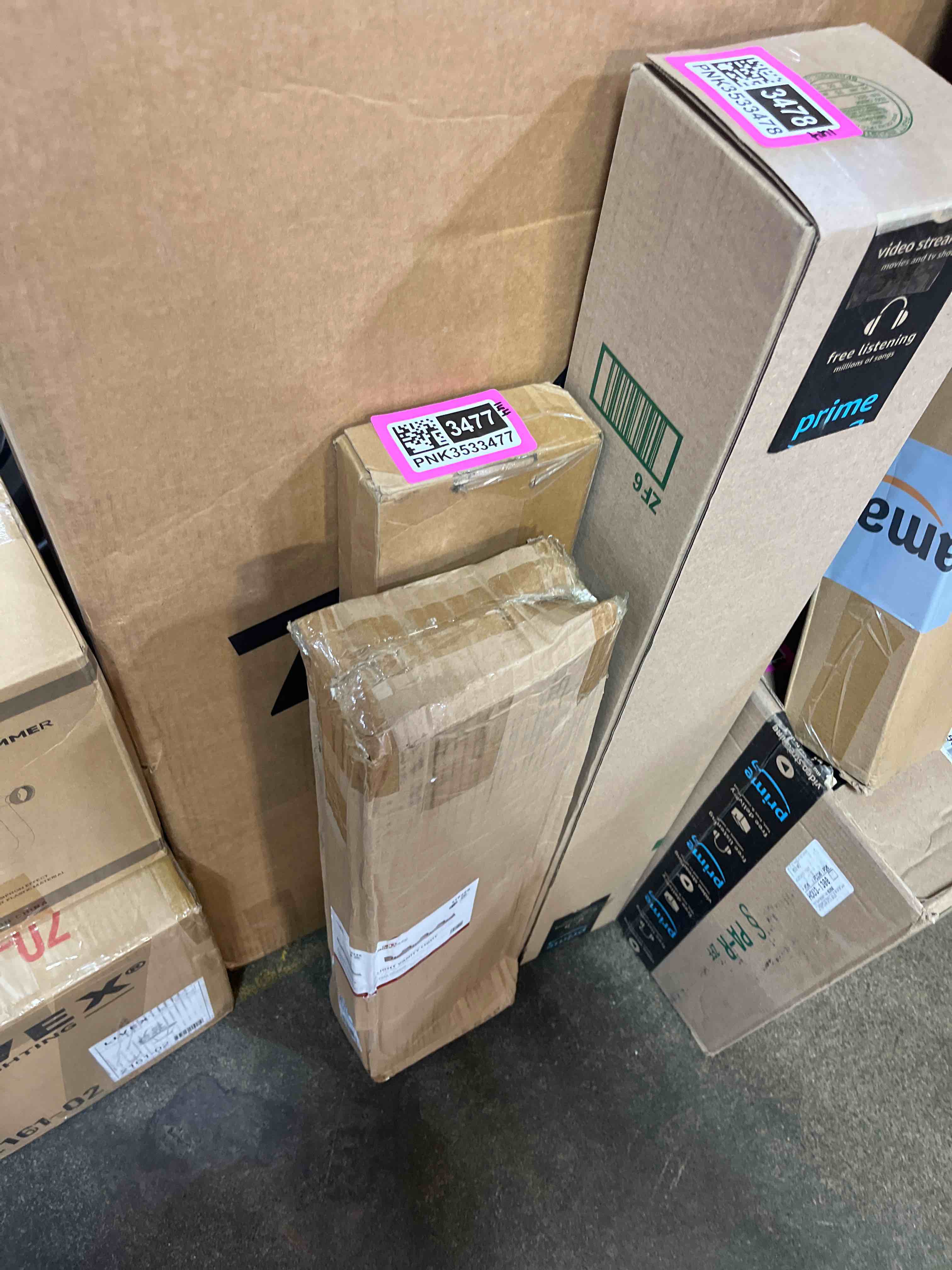 https://s3.amazonaws.com/lotting-images-prod/phillipi/PNK3533476_1753211259882.jpeg