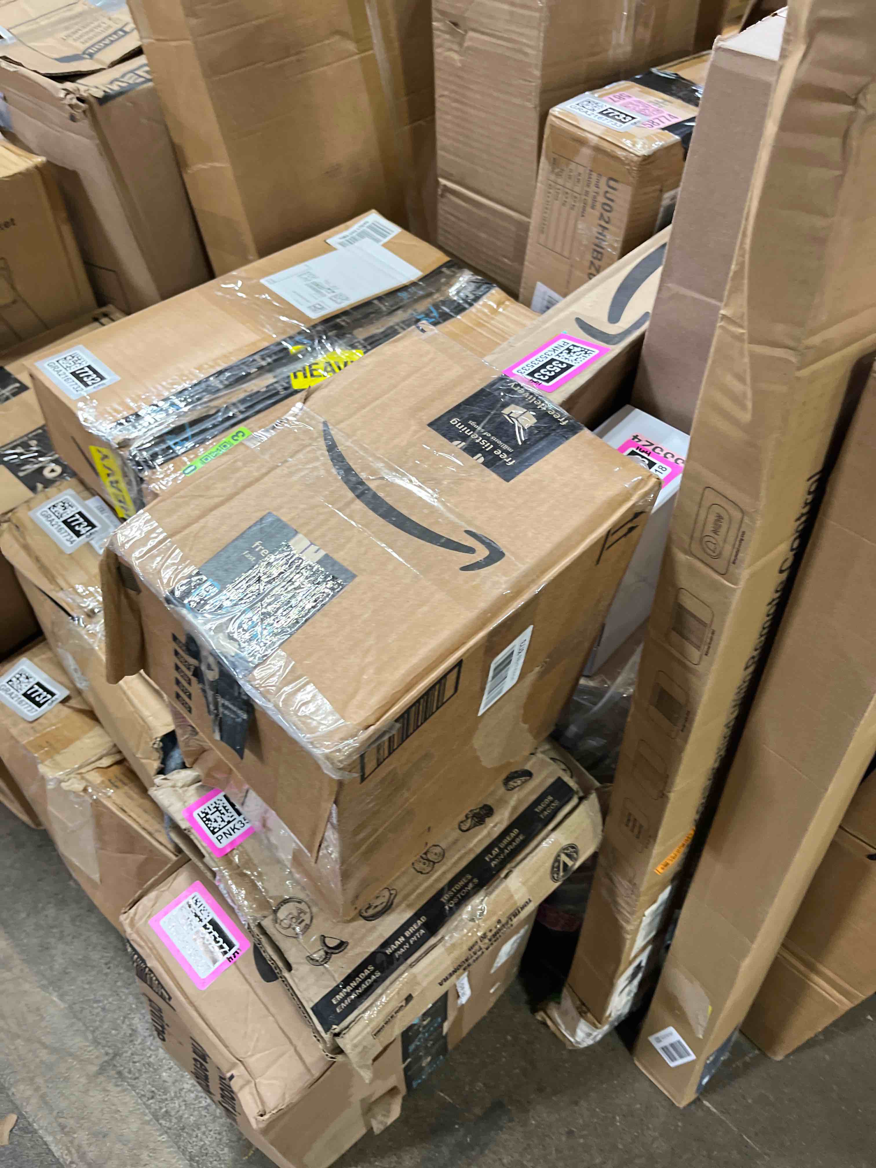 https://s3.amazonaws.com/lotting-images-prod/phillipi/PNK3533513_1753204962096.jpeg