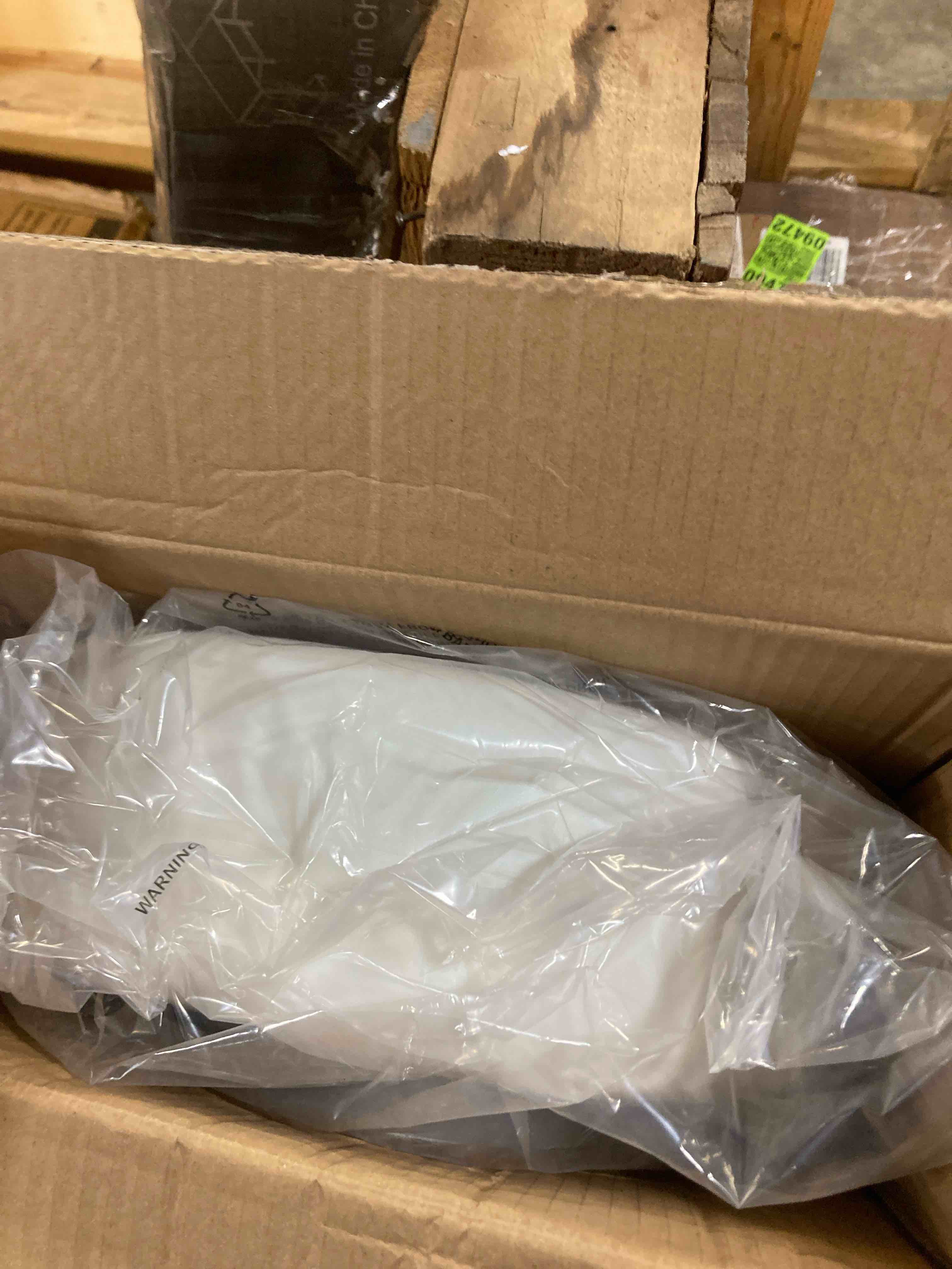 https://s3.amazonaws.com/lotting-images-prod/phillipi/PNK3533596_1753365558352.jpeg