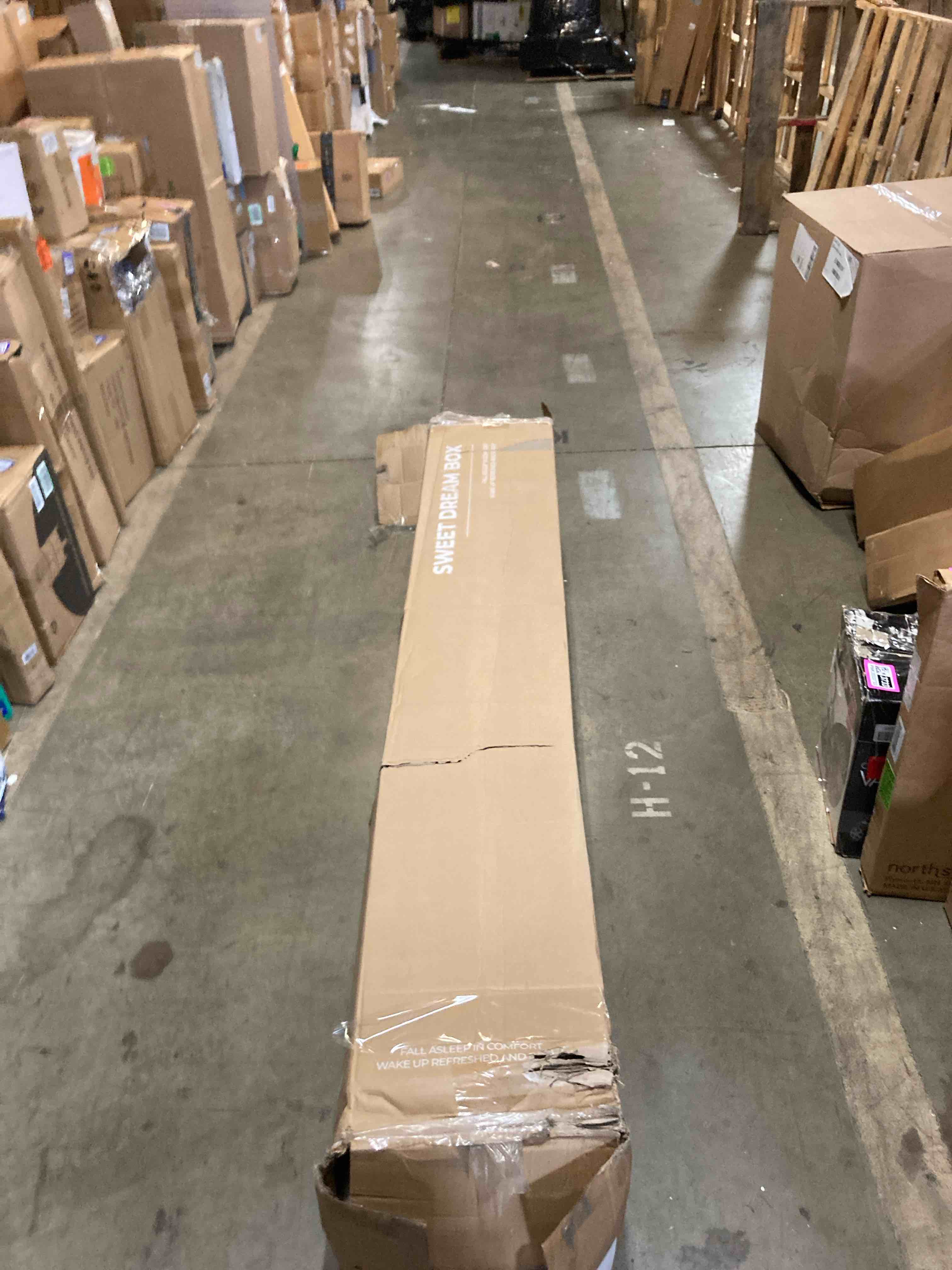 https://s3.amazonaws.com/lotting-images-prod/phillipi/PNK3533747_1753722340920.jpeg