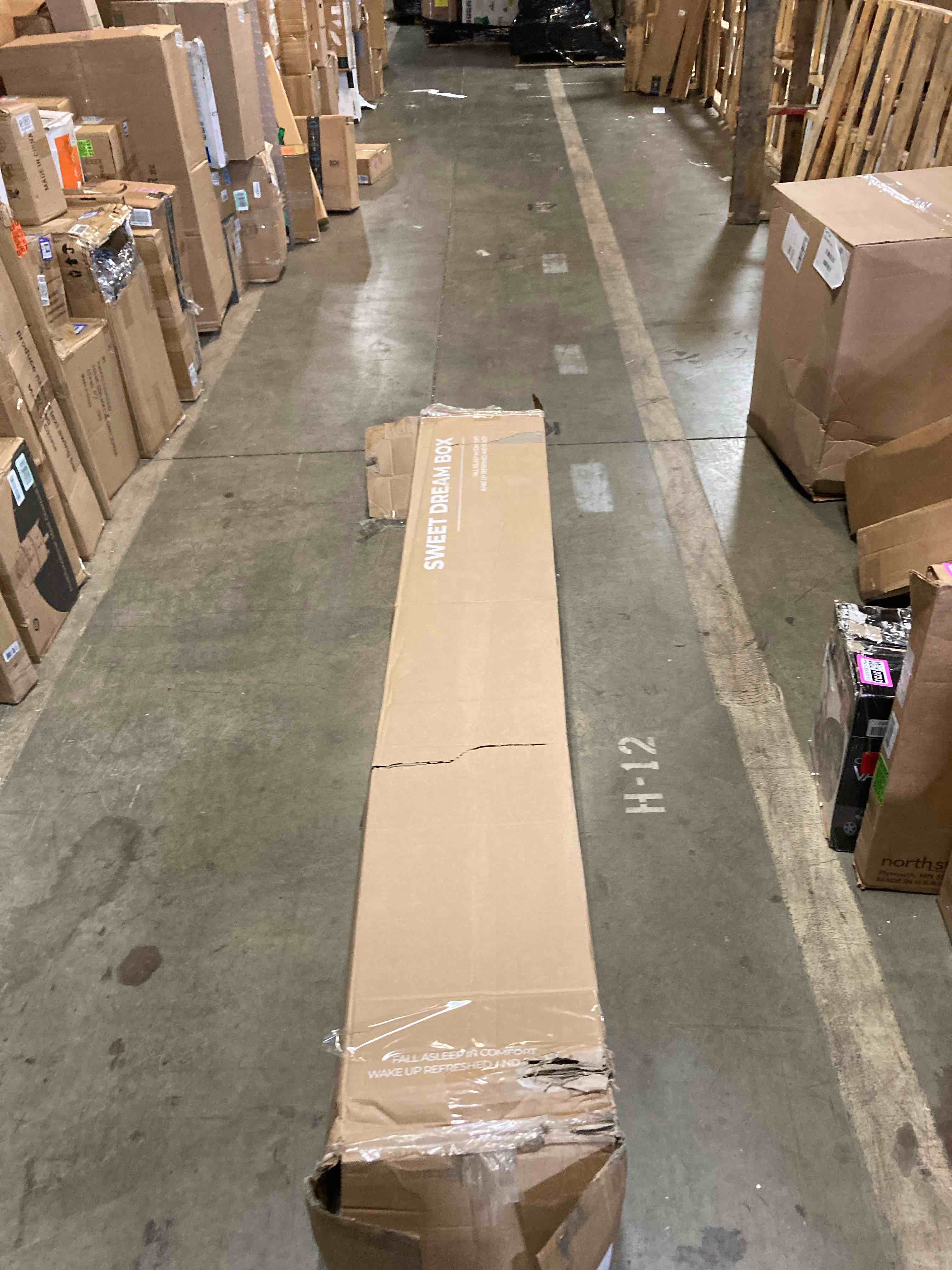 https://s3.amazonaws.com/lotting-images-prod/phillipi/PNK3533747_1753722342021.jpeg