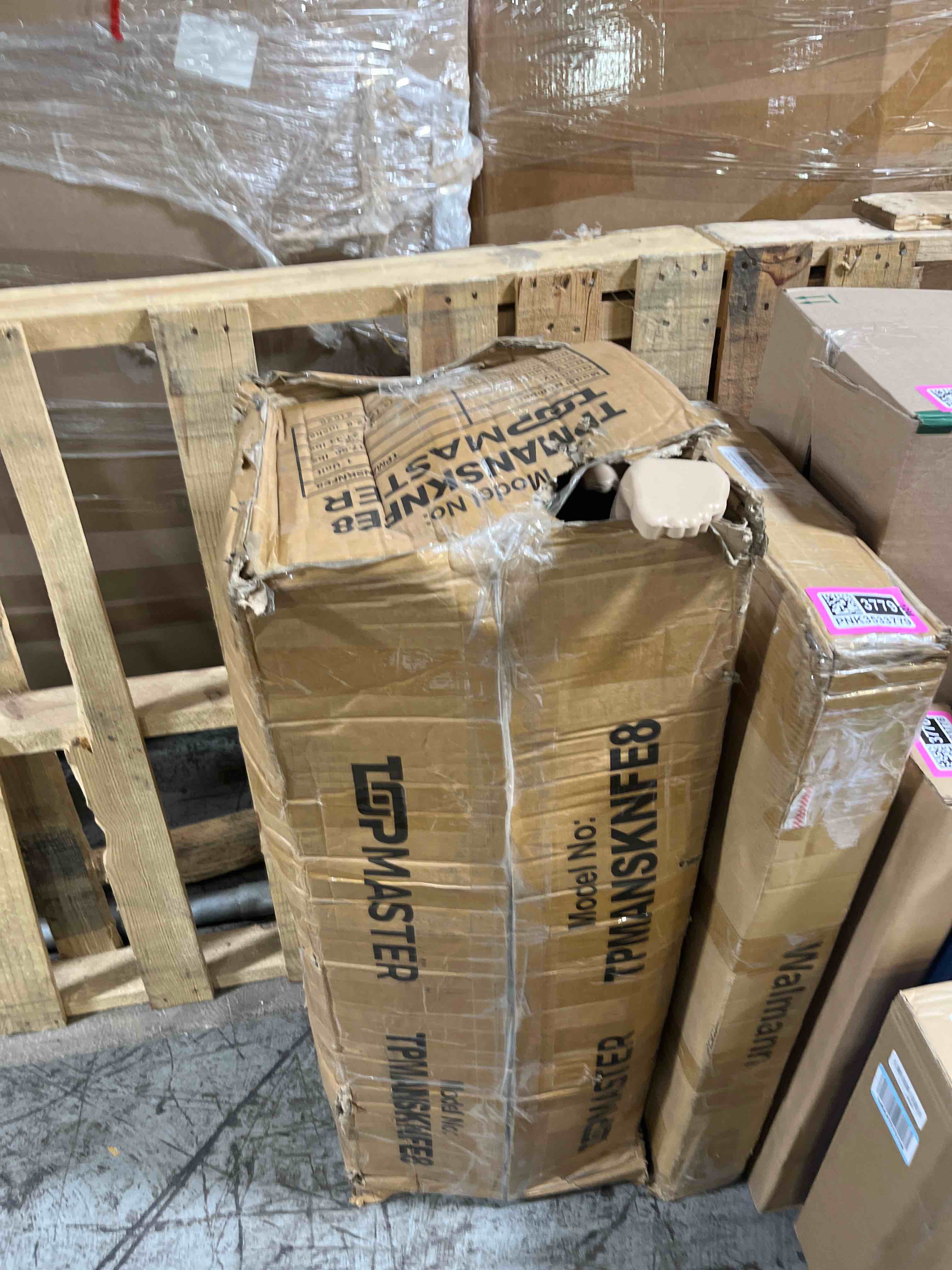https://s3.amazonaws.com/lotting-images-prod/phillipi/PNK3533780_1753815335476.jpeg