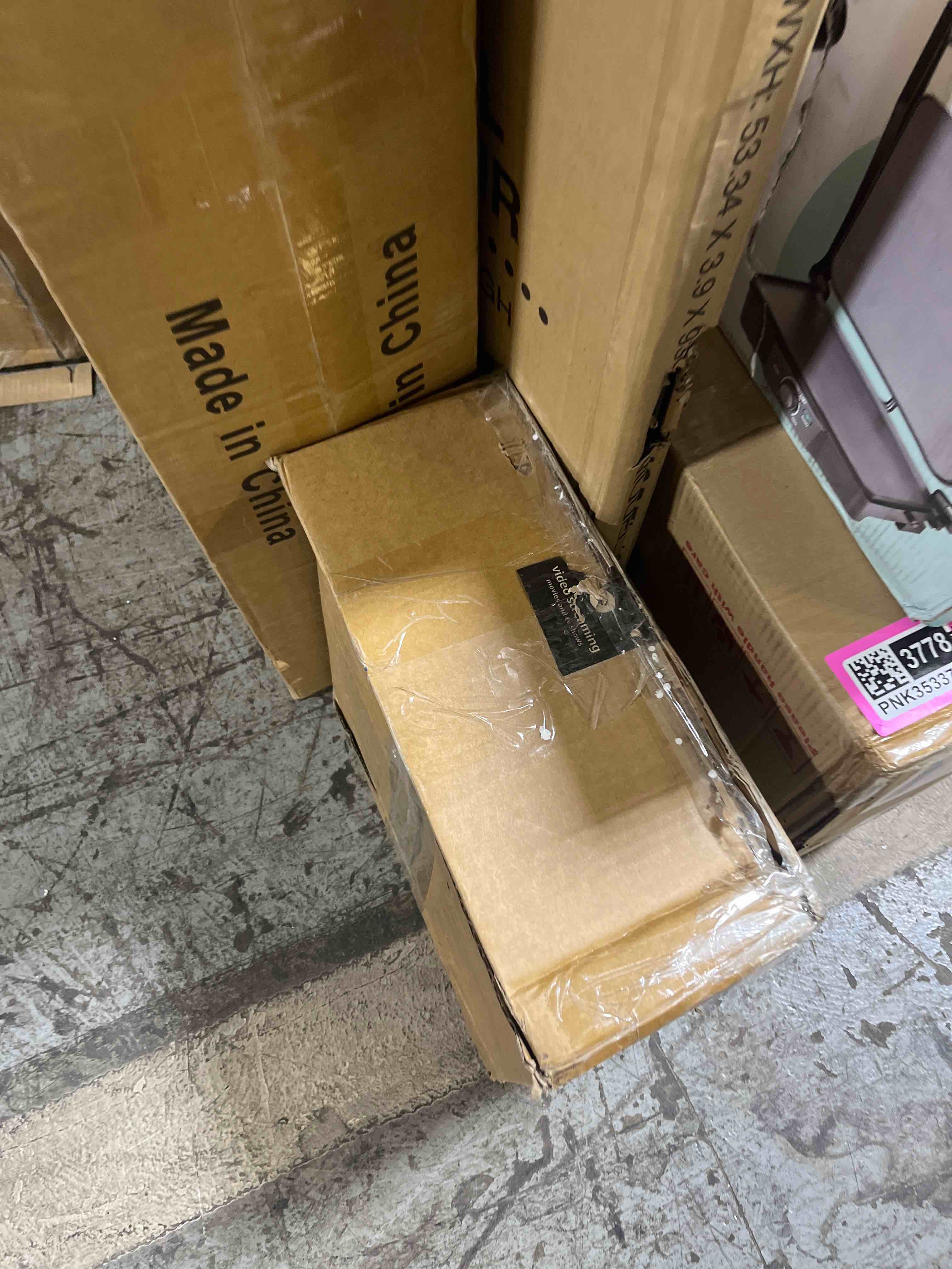 https://s3.amazonaws.com/lotting-images-prod/phillipi/PNK3533784_1753815643435.jpeg
