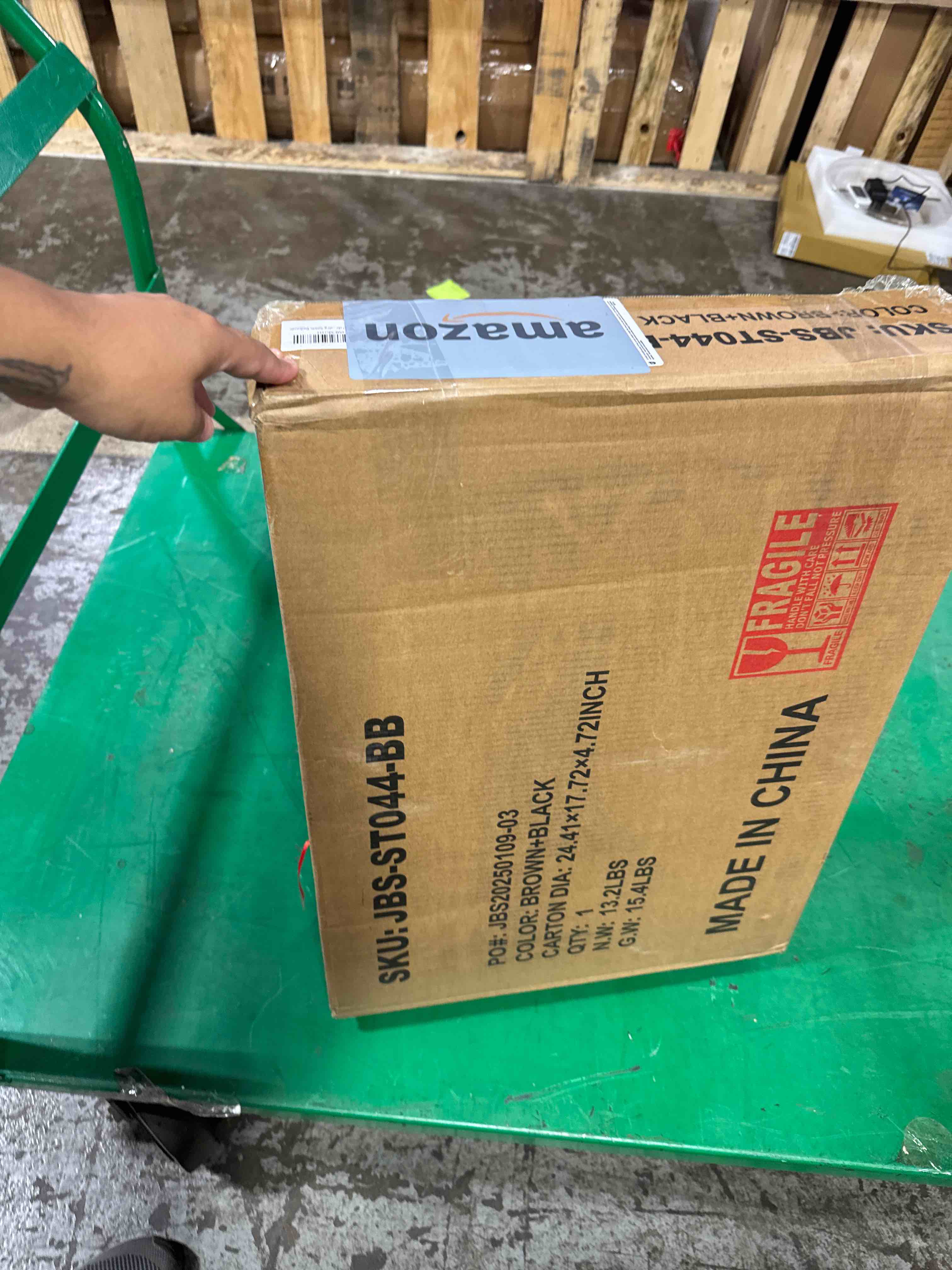 https://s3.amazonaws.com/lotting-images-prod/phillipi/PNK3533836_1753970483003.jpeg