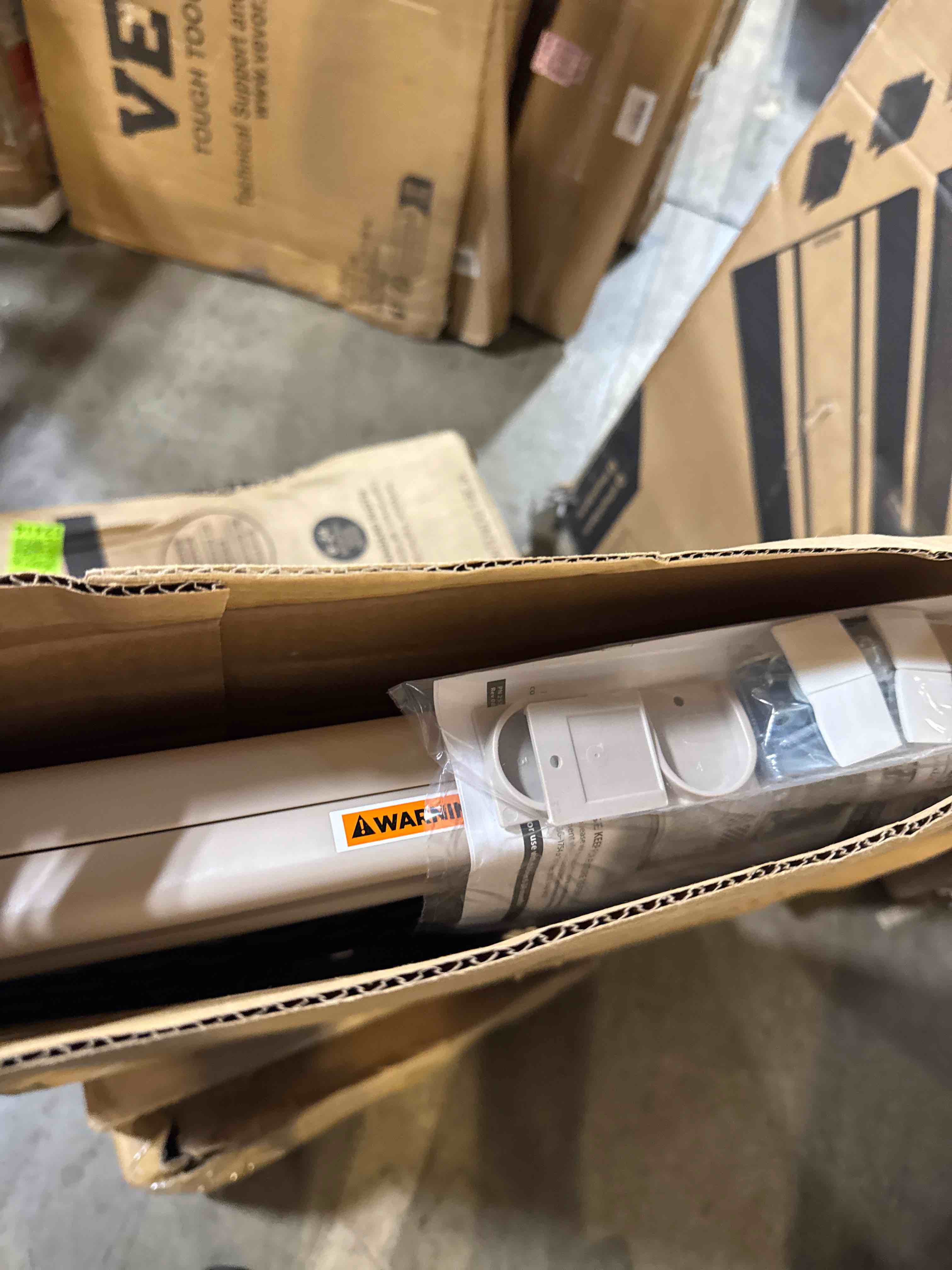 https://s3.amazonaws.com/lotting-images-prod/phillipi/PNK3533920_1754331161744.jpeg