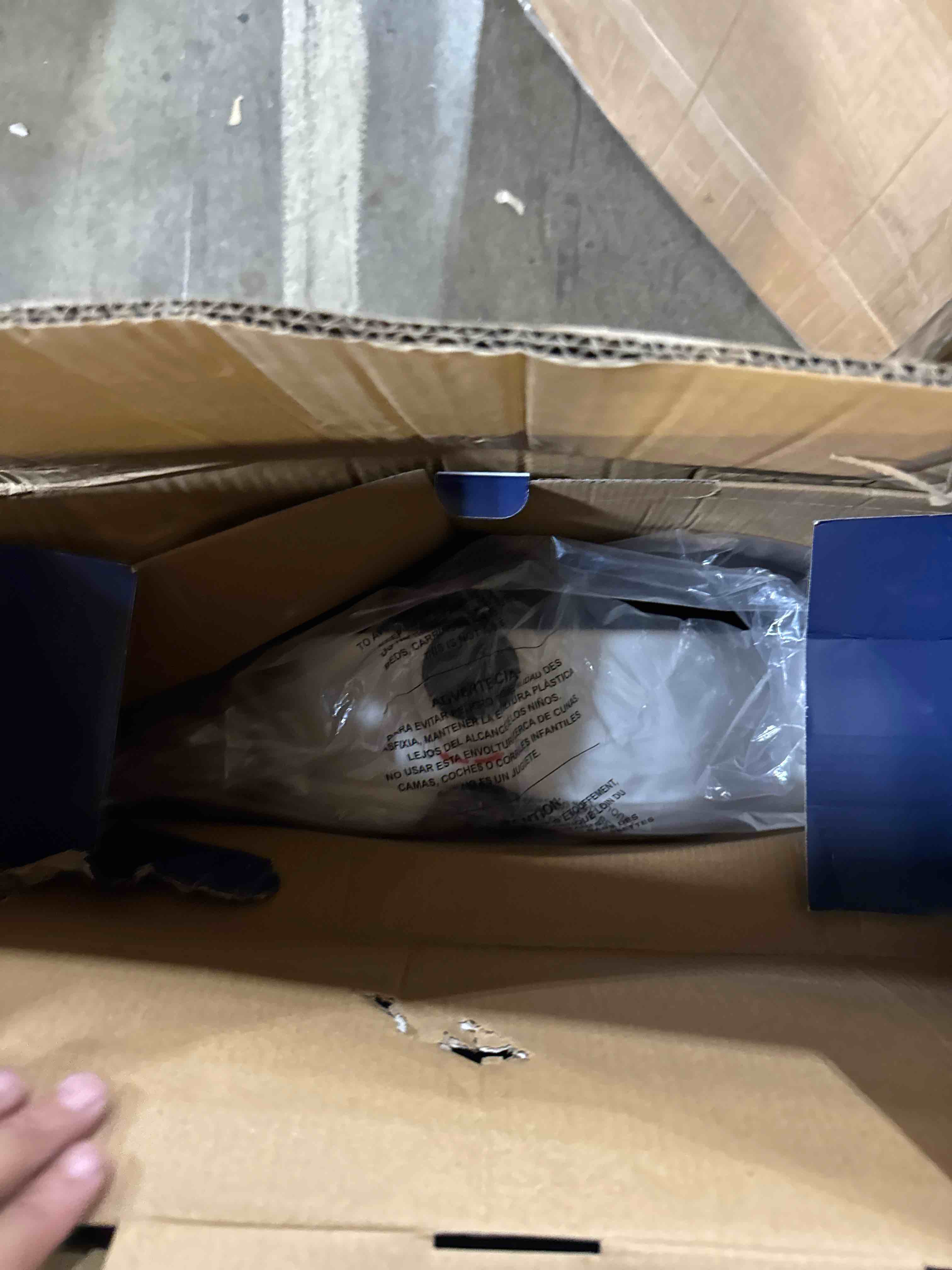 https://s3.amazonaws.com/lotting-images-prod/phillipi/PNK3533923_1754331433171.jpeg