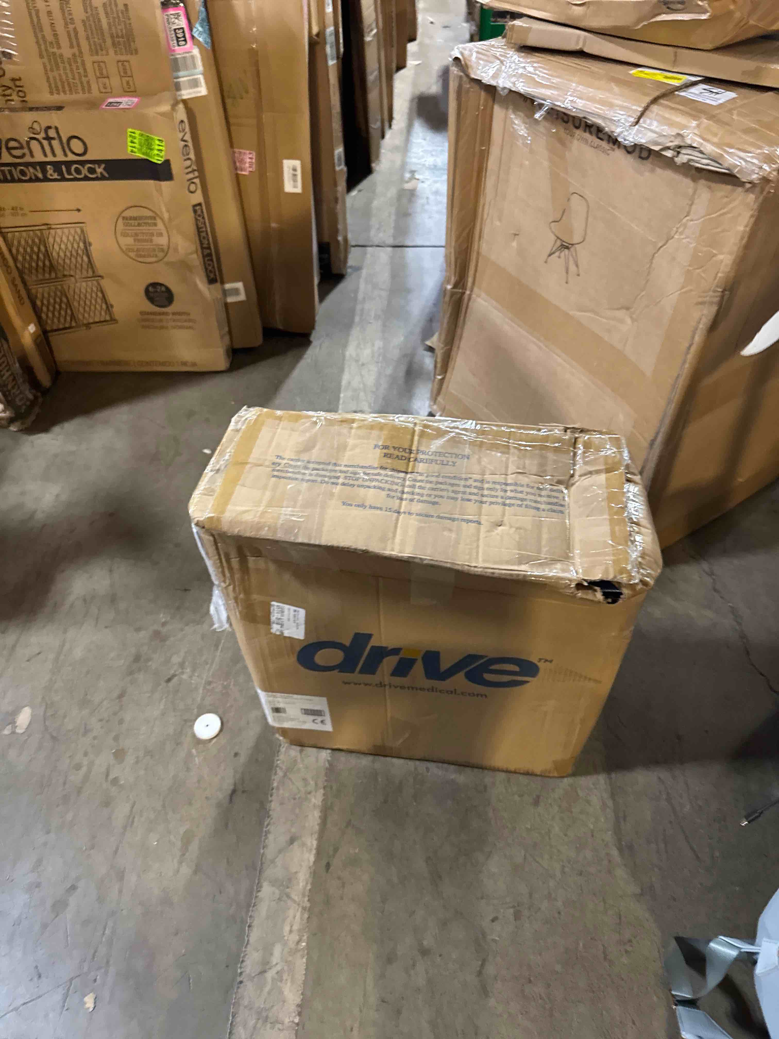 https://s3.amazonaws.com/lotting-images-prod/phillipi/PNK3533923_1754331453116.jpeg