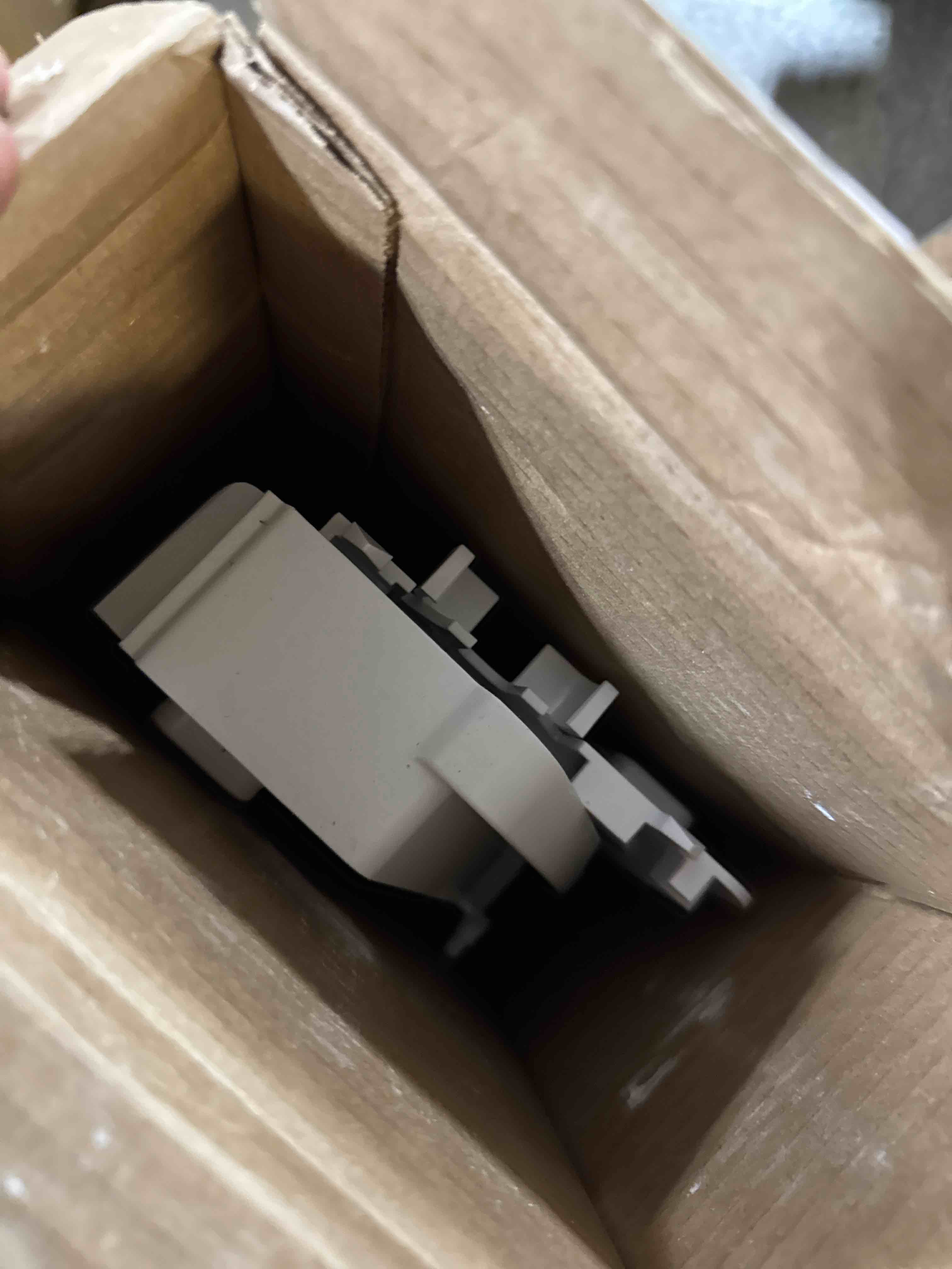 https://s3.amazonaws.com/lotting-images-prod/phillipi/PNK3533931_1754332084799.jpeg