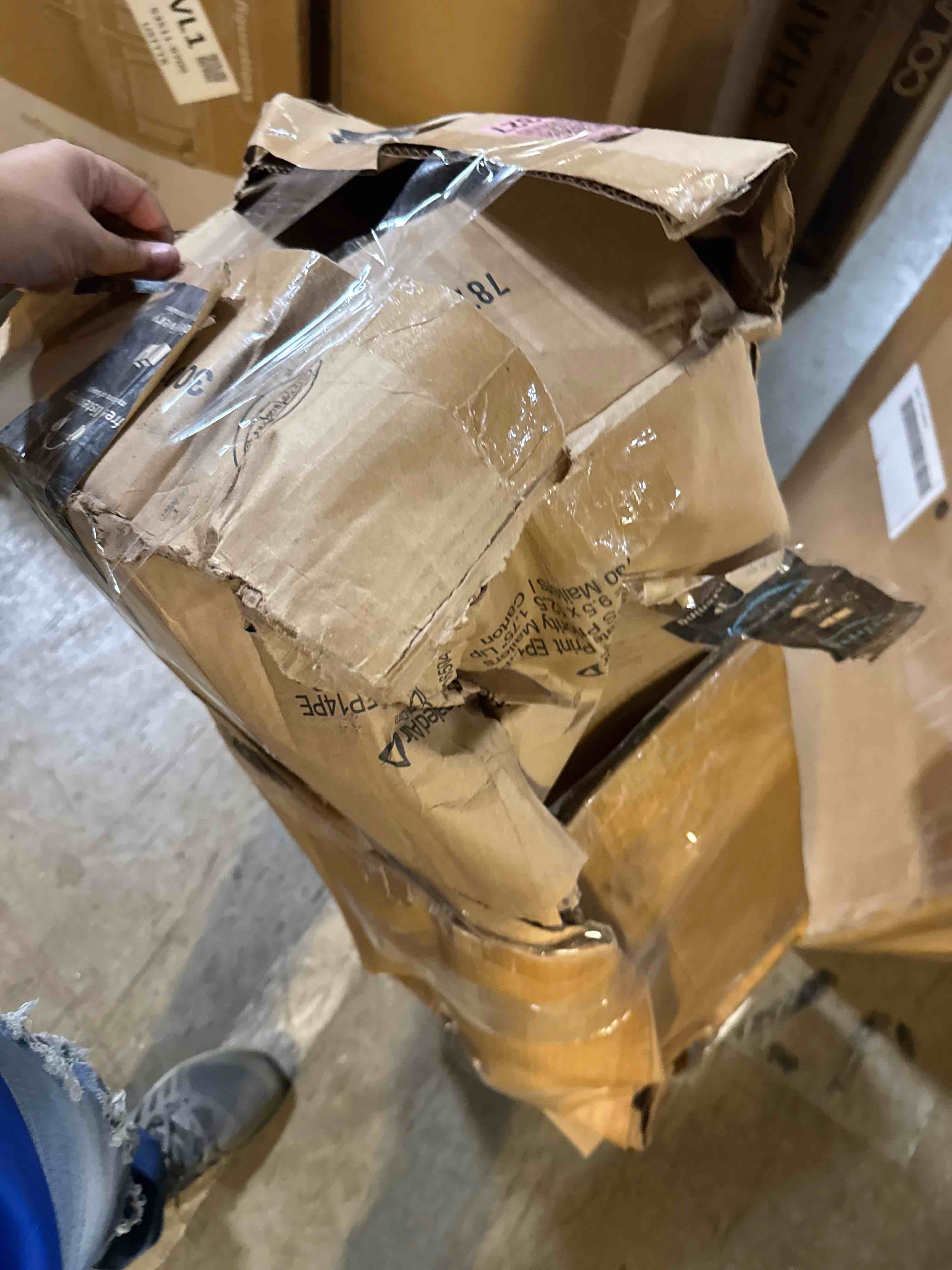 https://s3.amazonaws.com/lotting-images-prod/phillipi/PNK3533965_1754337026633.jpeg