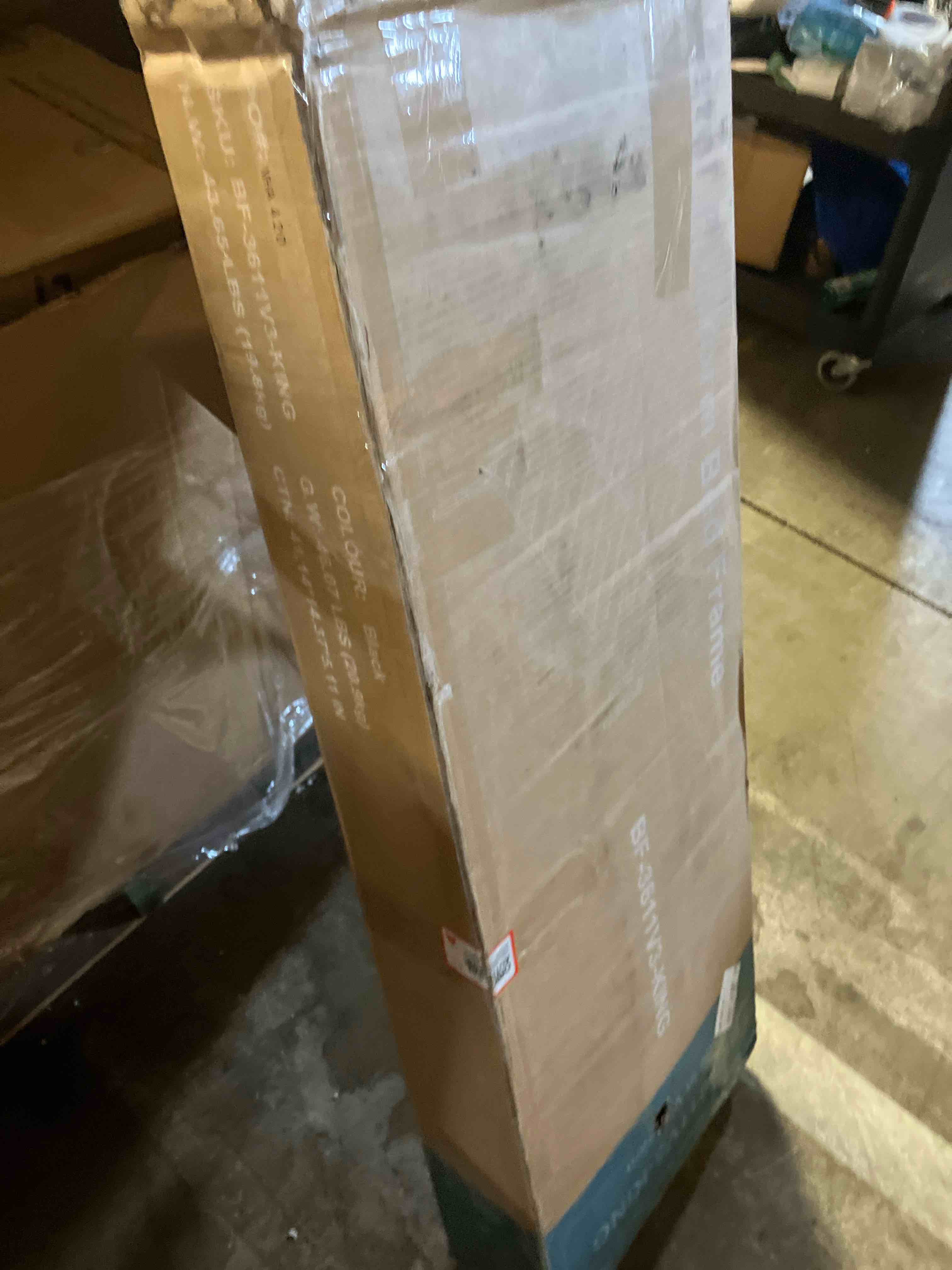 https://s3.amazonaws.com/lotting-images-prod/phillipi/PNK3534049_1754573468051.jpeg