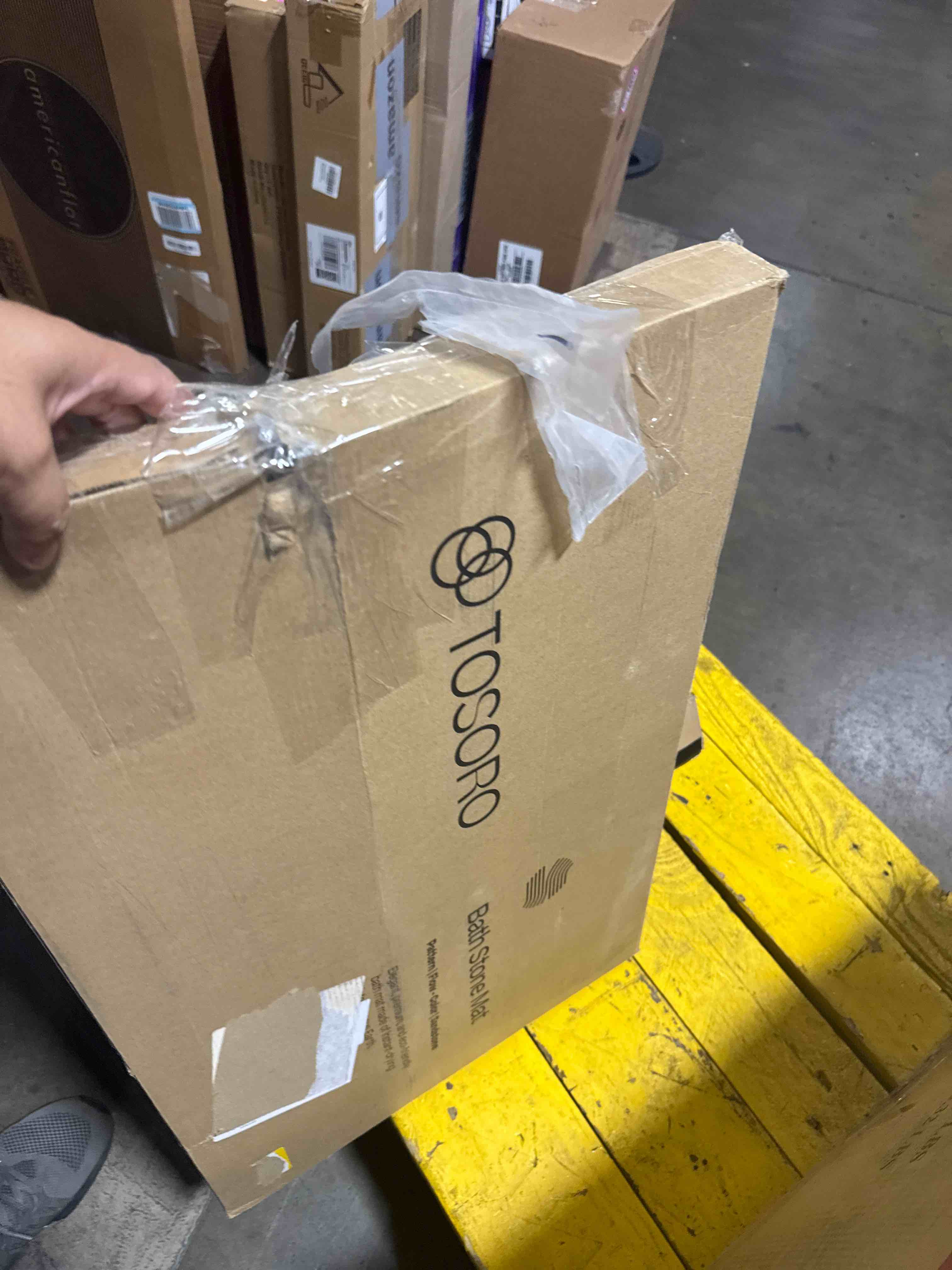 https://s3.amazonaws.com/lotting-images-prod/phillipi/PNK3534146_1755088369348.jpeg