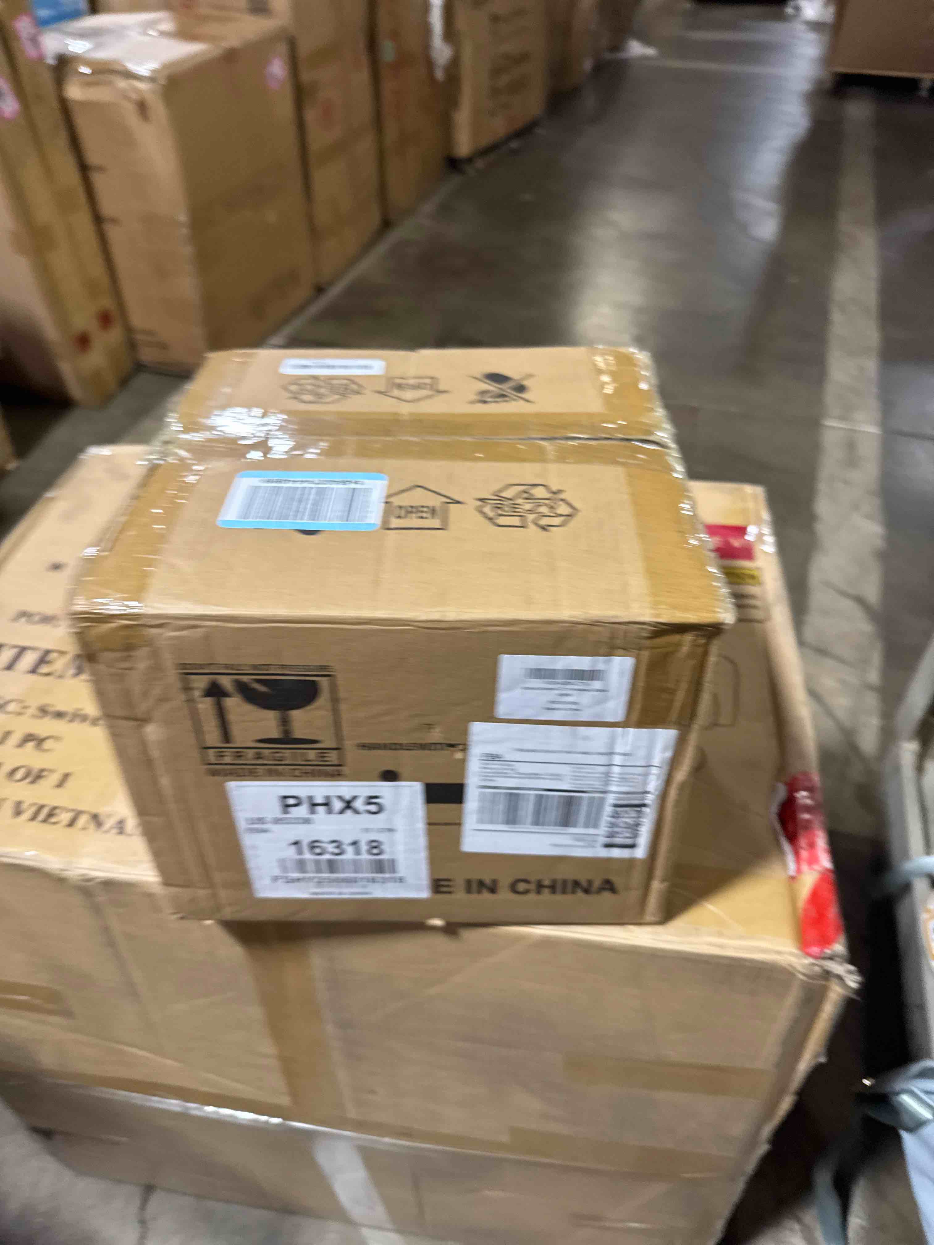 https://s3.amazonaws.com/lotting-images-prod/phillipi/PNK3534169_1755091509819.jpeg