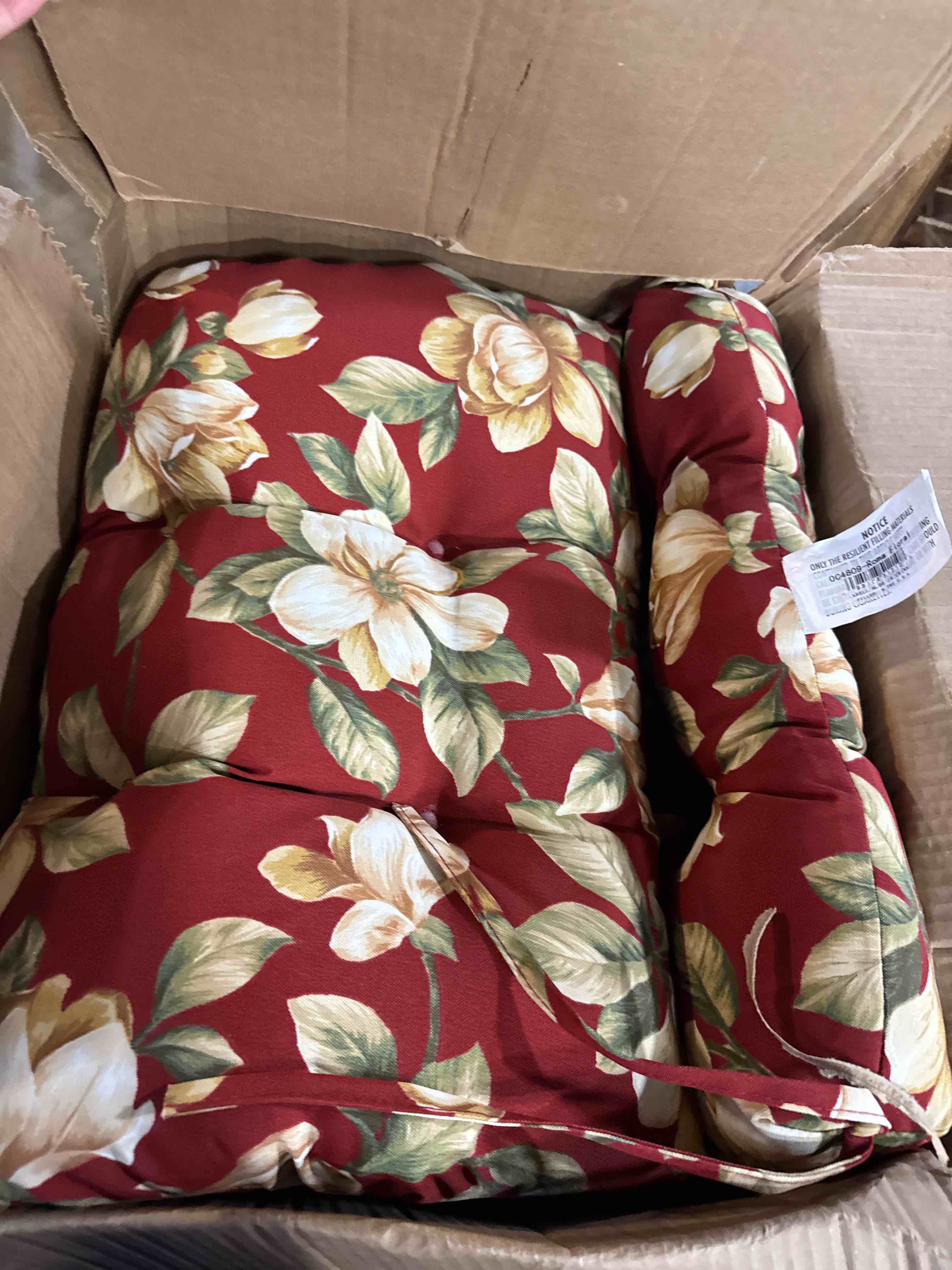 https://s3.amazonaws.com/lotting-images-prod/phillipi/PNK3534337_1755529779861.jpeg