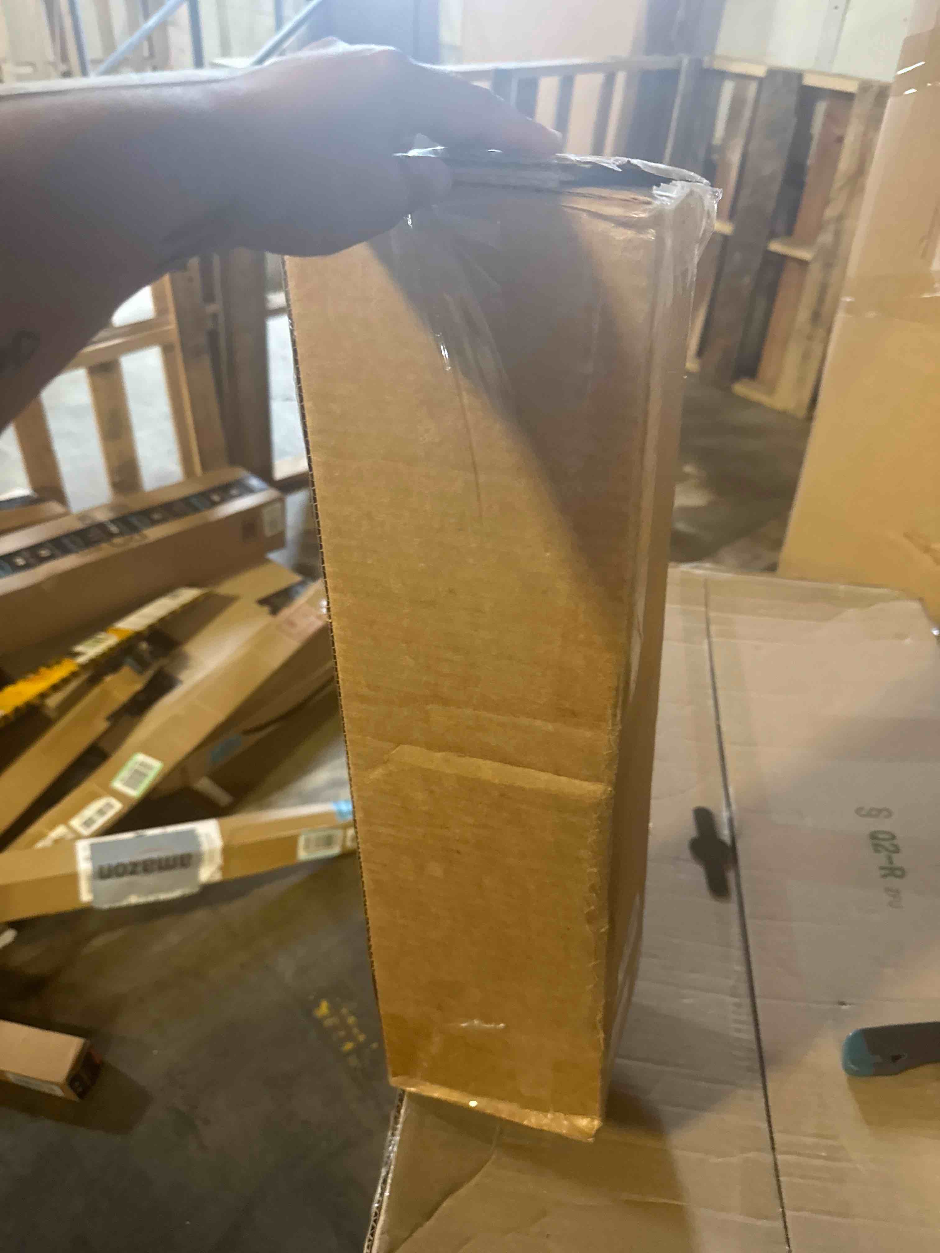 https://s3.amazonaws.com/lotting-images-prod/phillipi/PNK3534427_1755624154383.jpeg