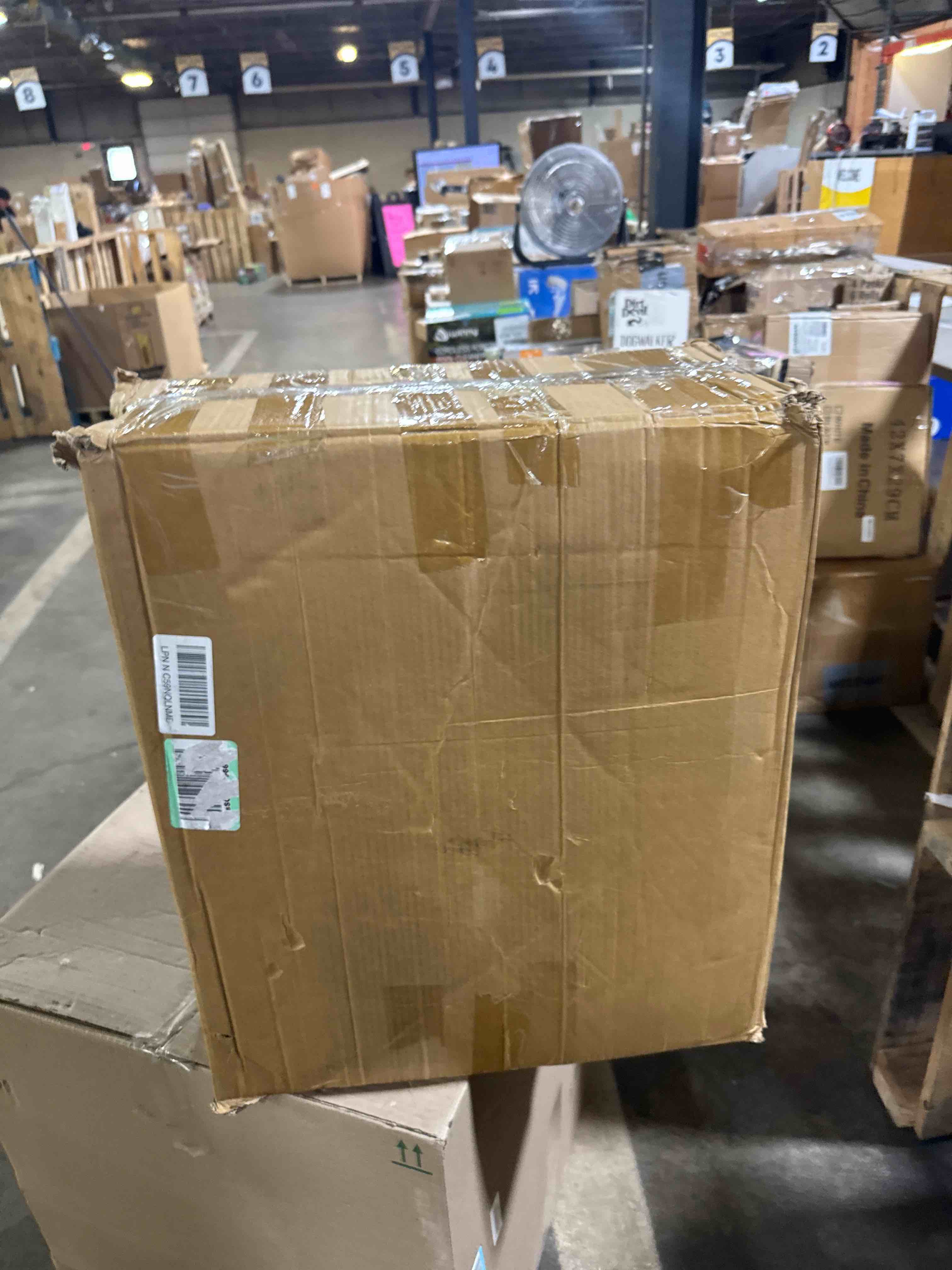 https://s3.amazonaws.com/lotting-images-prod/phillipi/PNK3534665_1756214370963.jpeg