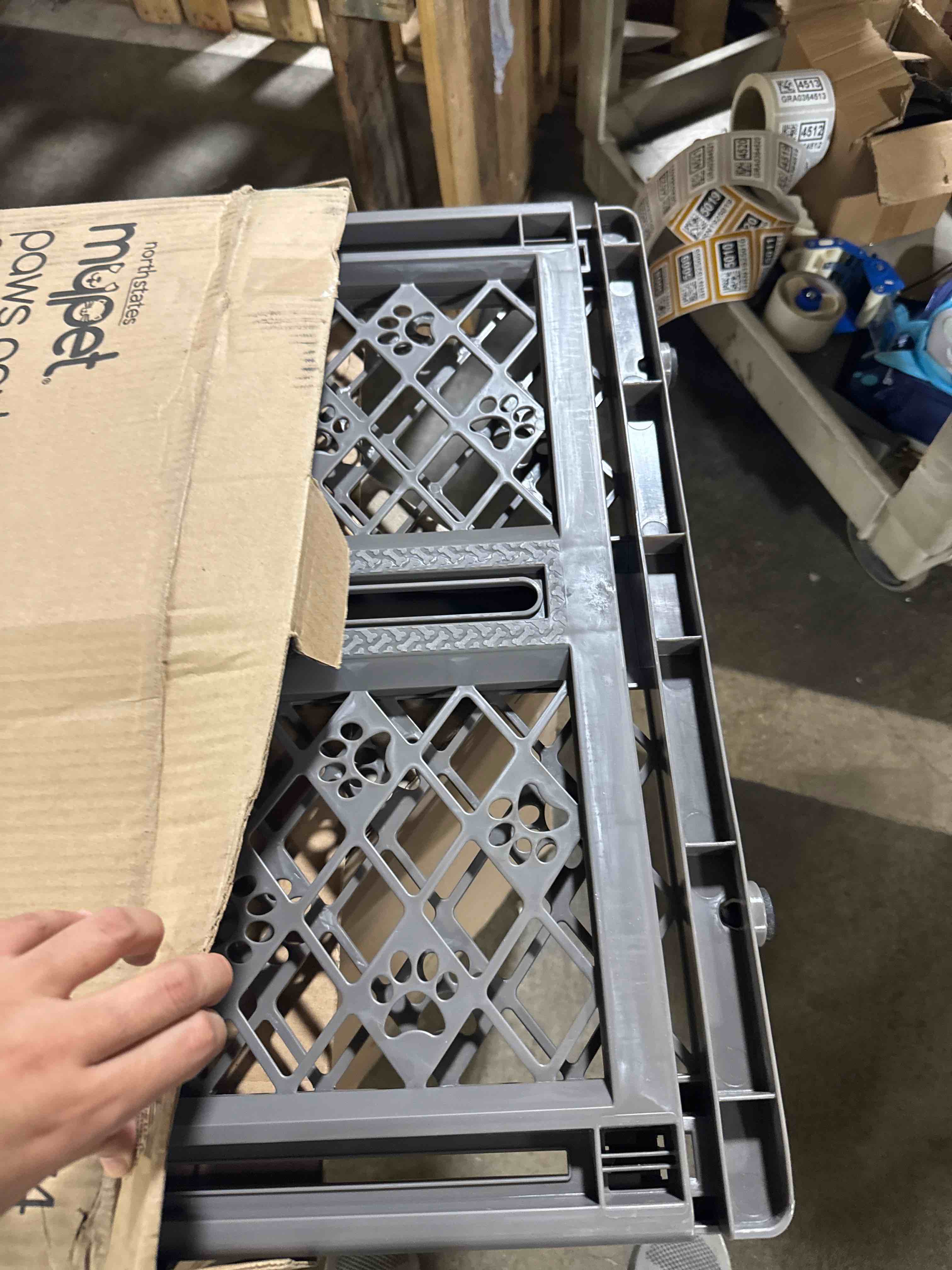 https://s3.amazonaws.com/lotting-images-prod/phillipi/PNK3534667_1756214622424.jpeg