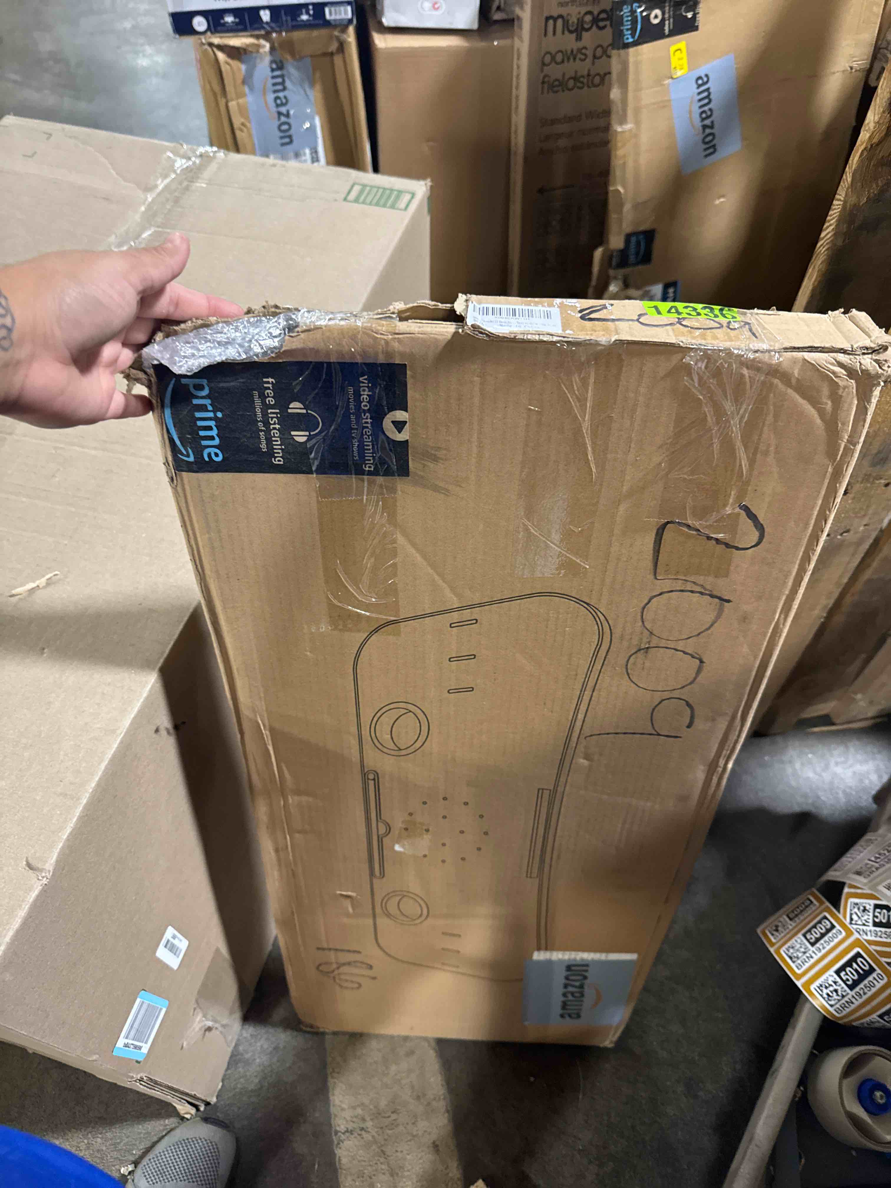 https://s3.amazonaws.com/lotting-images-prod/phillipi/PNK3534671_1756215179620.jpeg