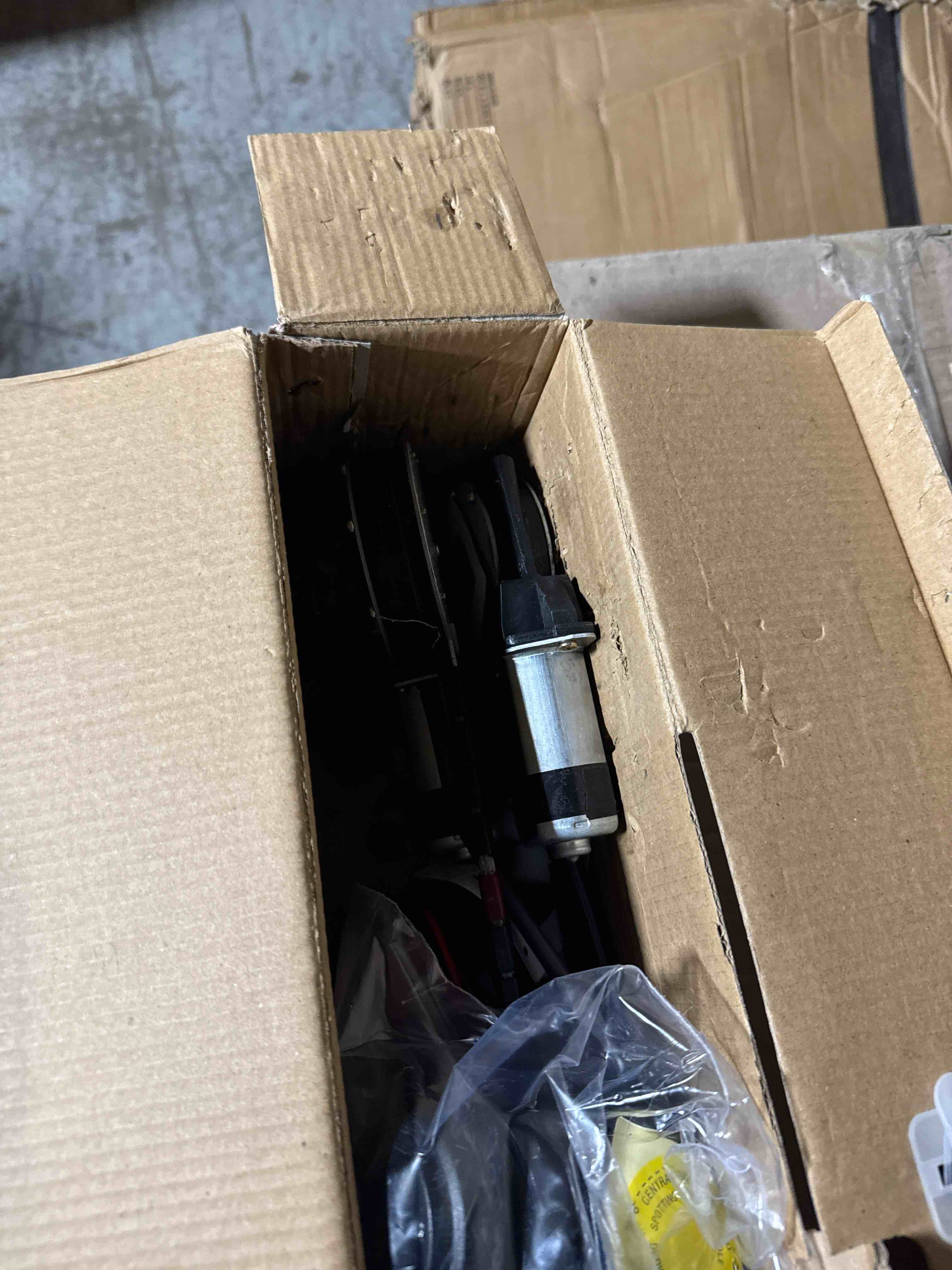 https://s3.amazonaws.com/lotting-images-prod/phillipi/PNK3534815_1756469956528.jpeg