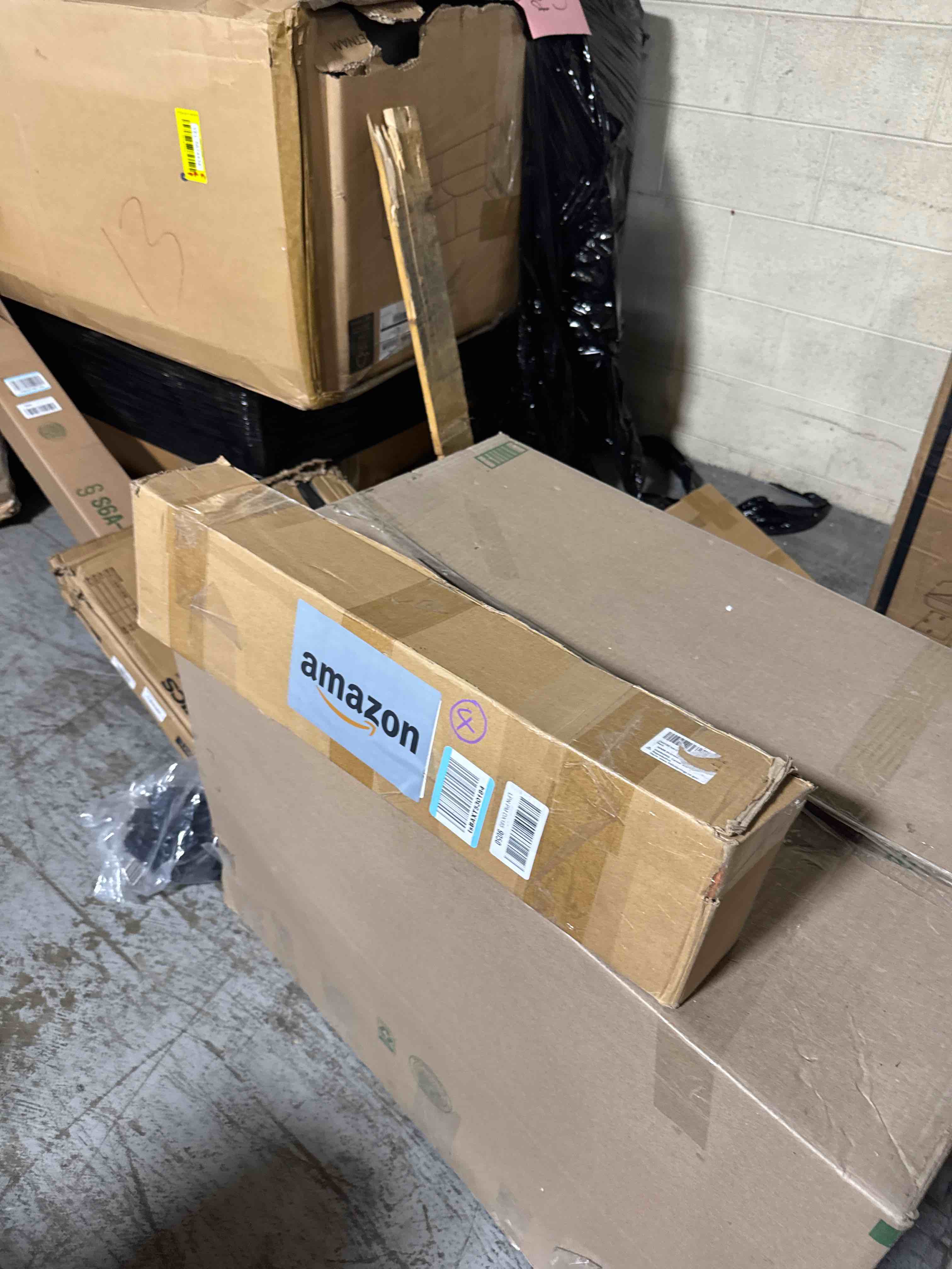 https://s3.amazonaws.com/lotting-images-prod/phillipi/PNK3534815_1756469994642.jpeg