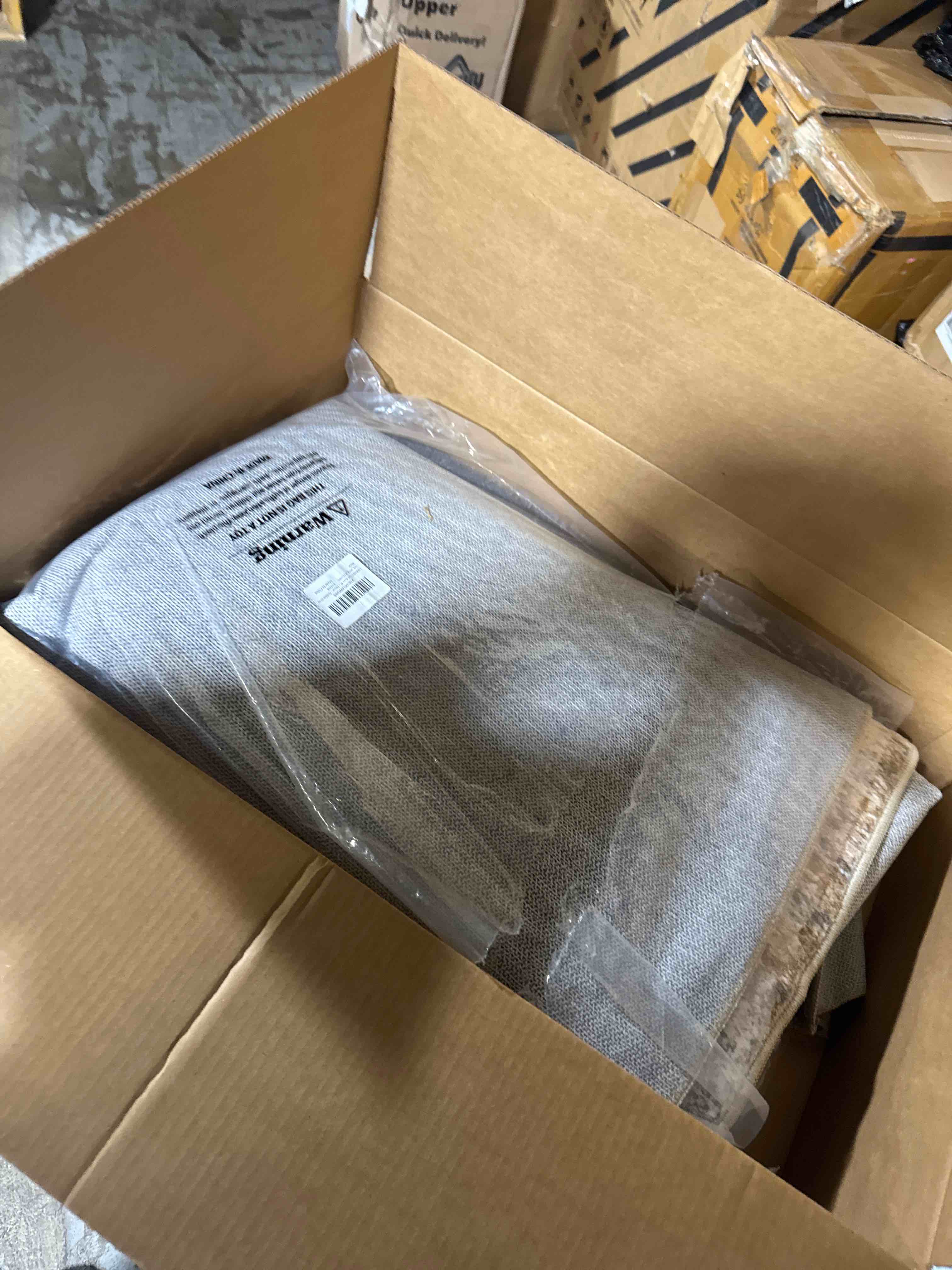 https://s3.amazonaws.com/lotting-images-prod/phillipi/PNK3534832_1756472500741.jpeg