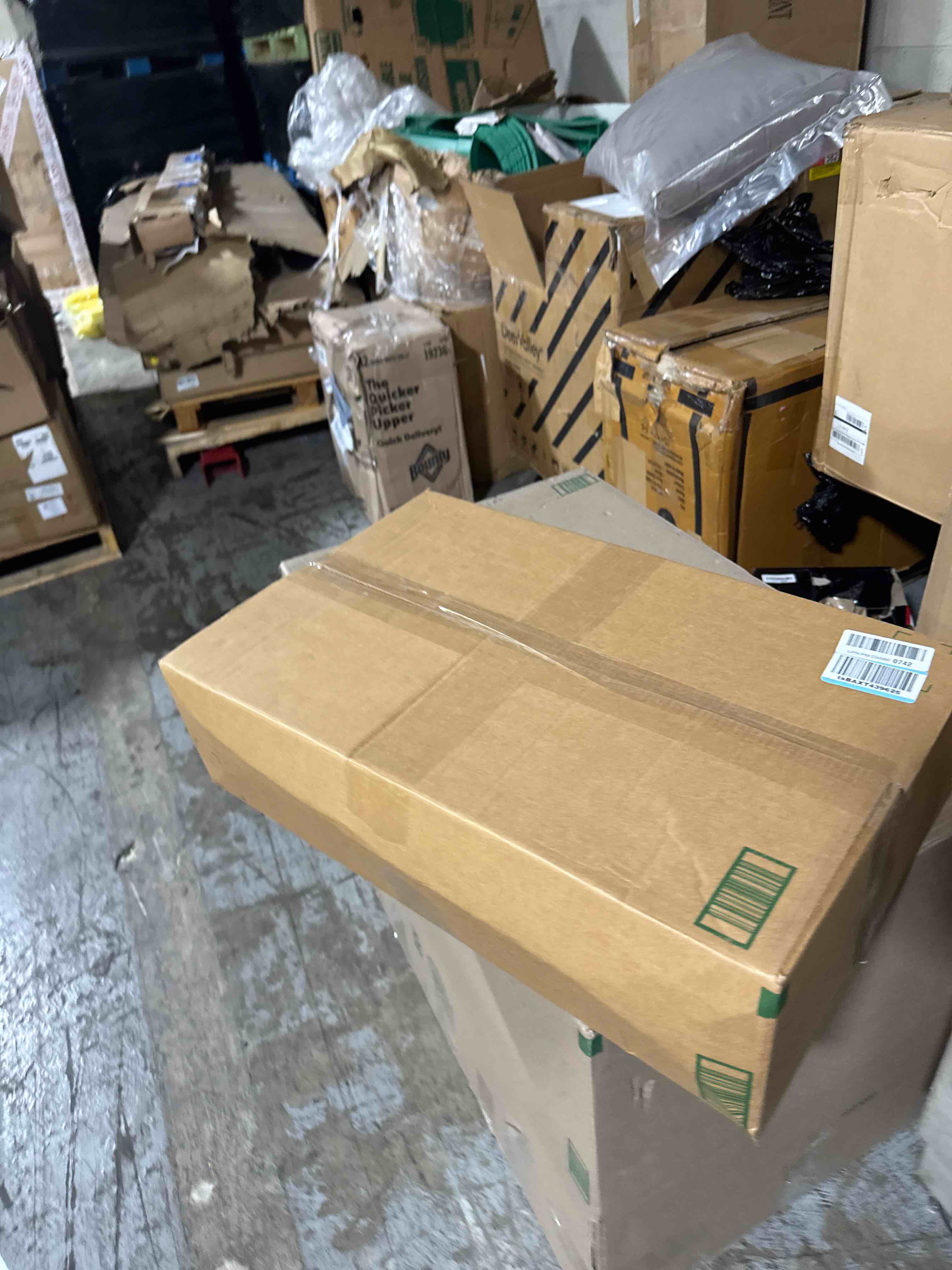 https://s3.amazonaws.com/lotting-images-prod/phillipi/PNK3534832_1756472516303.jpeg
