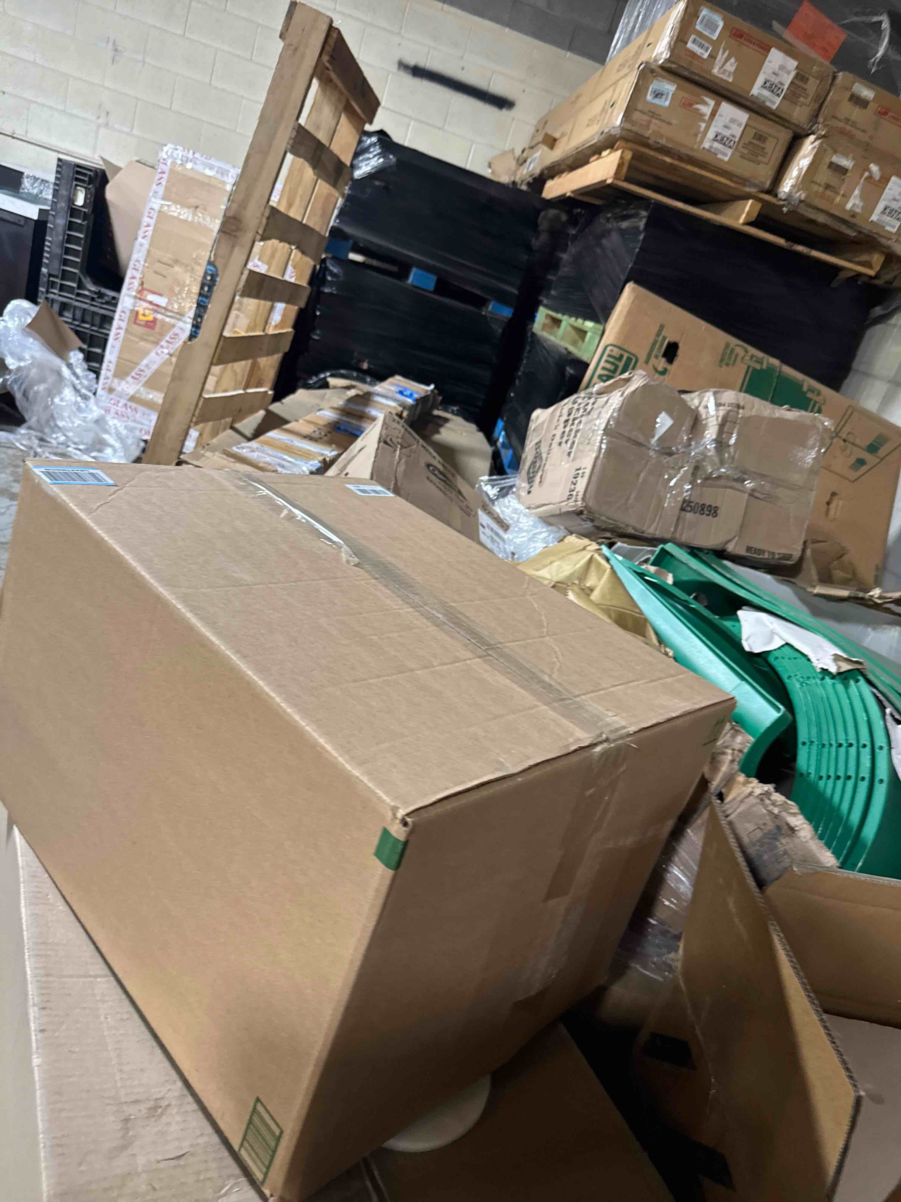 https://s3.amazonaws.com/lotting-images-prod/phillipi/PNK3534862_1756476121275.jpeg