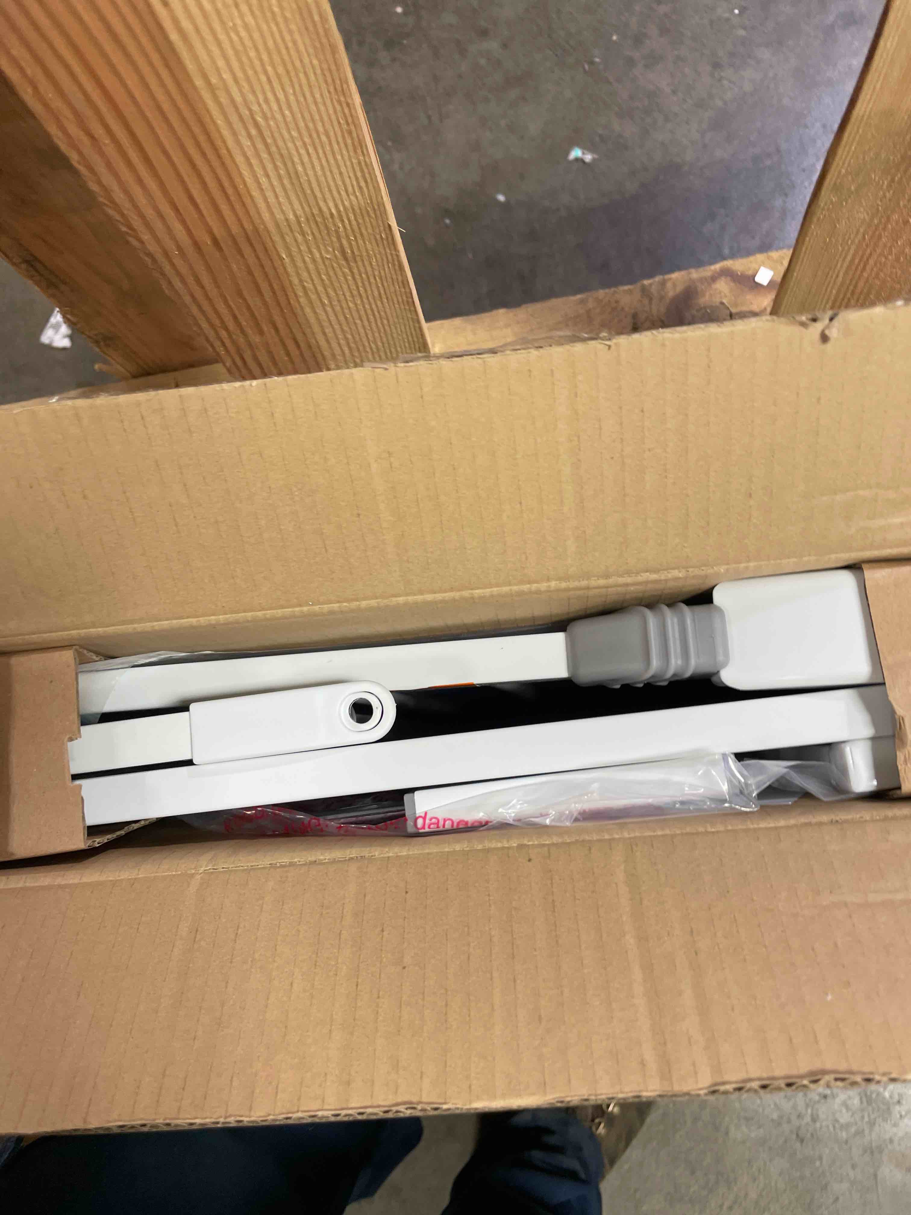 https://s3.amazonaws.com/lotting-images-prod/phillipi/PNK3534889_1756498004331.jpeg