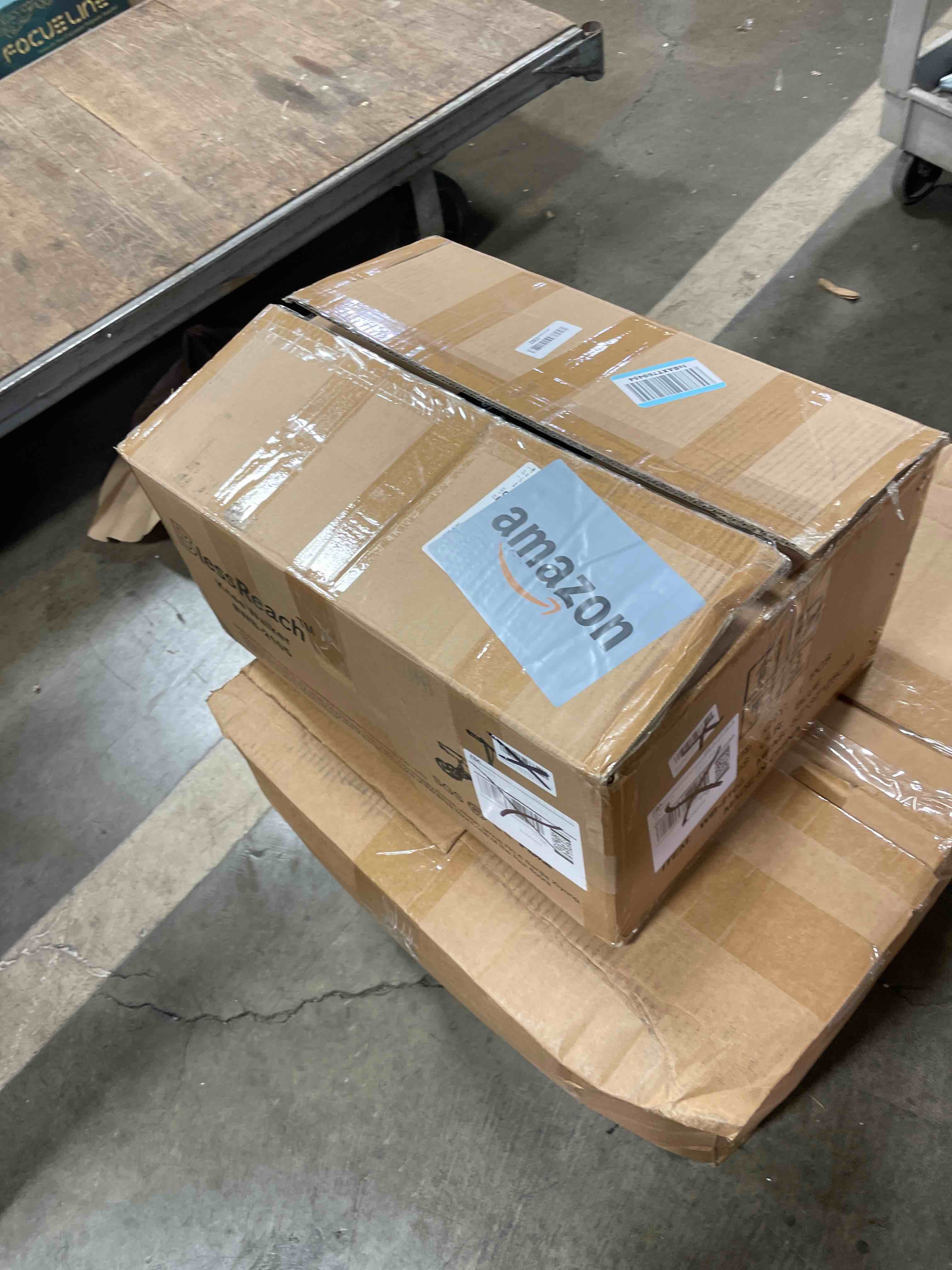 https://s3.amazonaws.com/lotting-images-prod/phillipi/PNK3534890_1756498123300.jpeg
