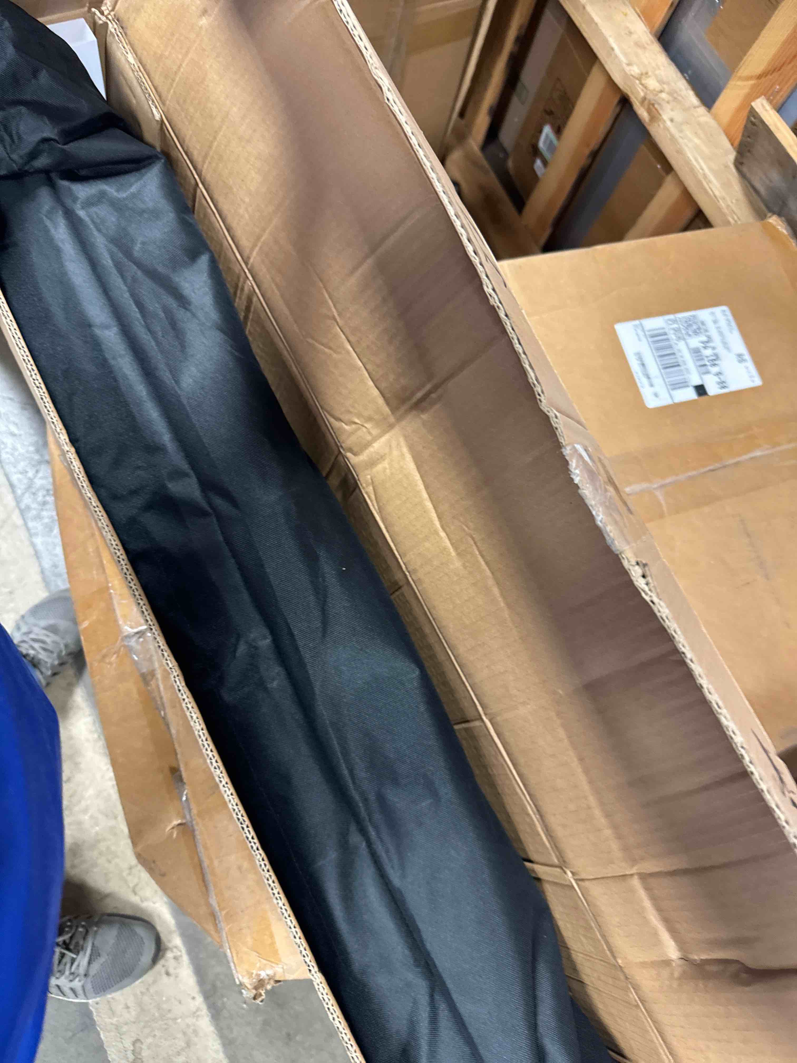 https://s3.amazonaws.com/lotting-images-prod/phillipi/PNK3534898_1756498995925.jpeg
