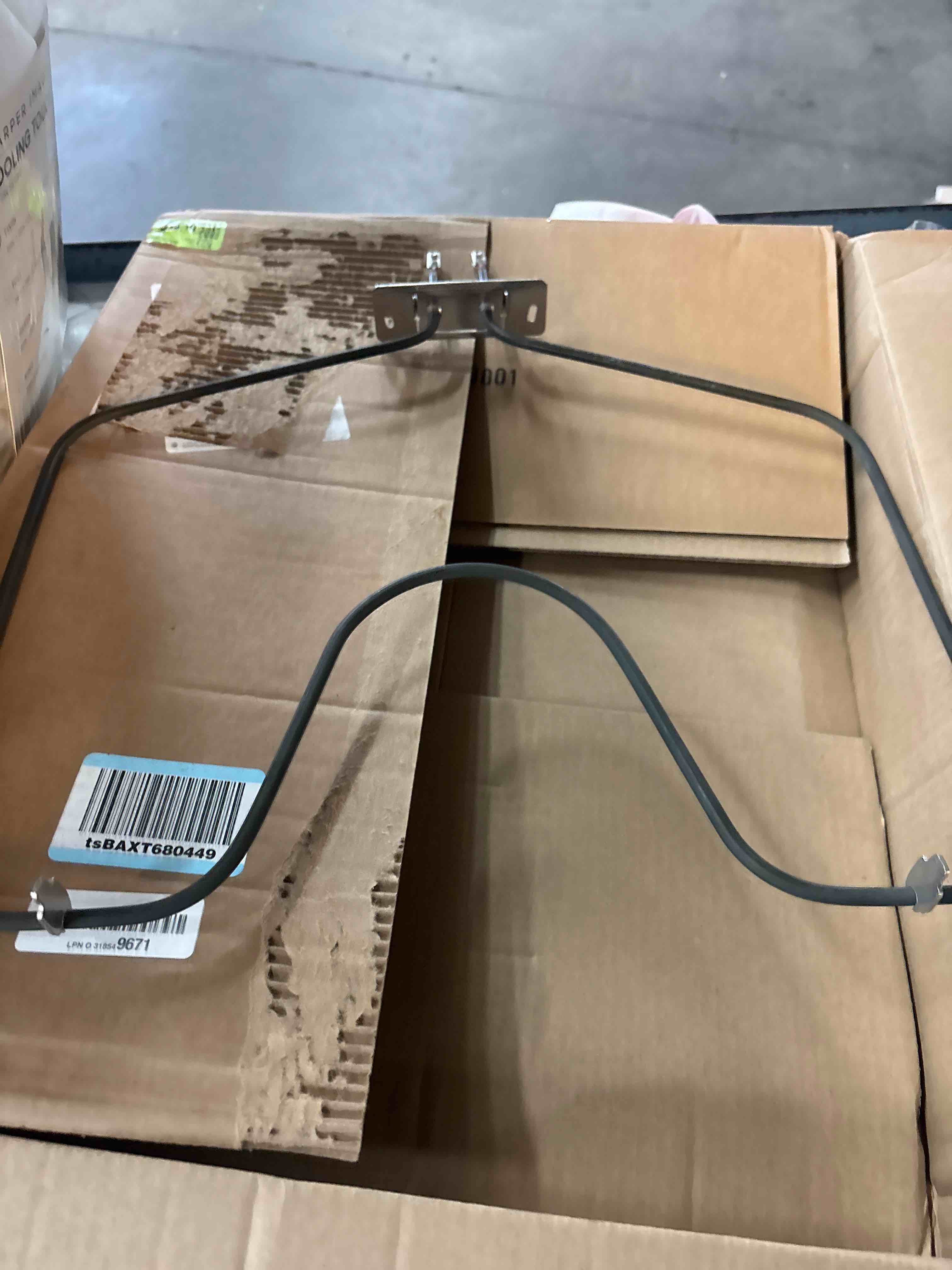 https://s3.amazonaws.com/lotting-images-prod/phillipi/PNK3535253_1751897701617.jpeg