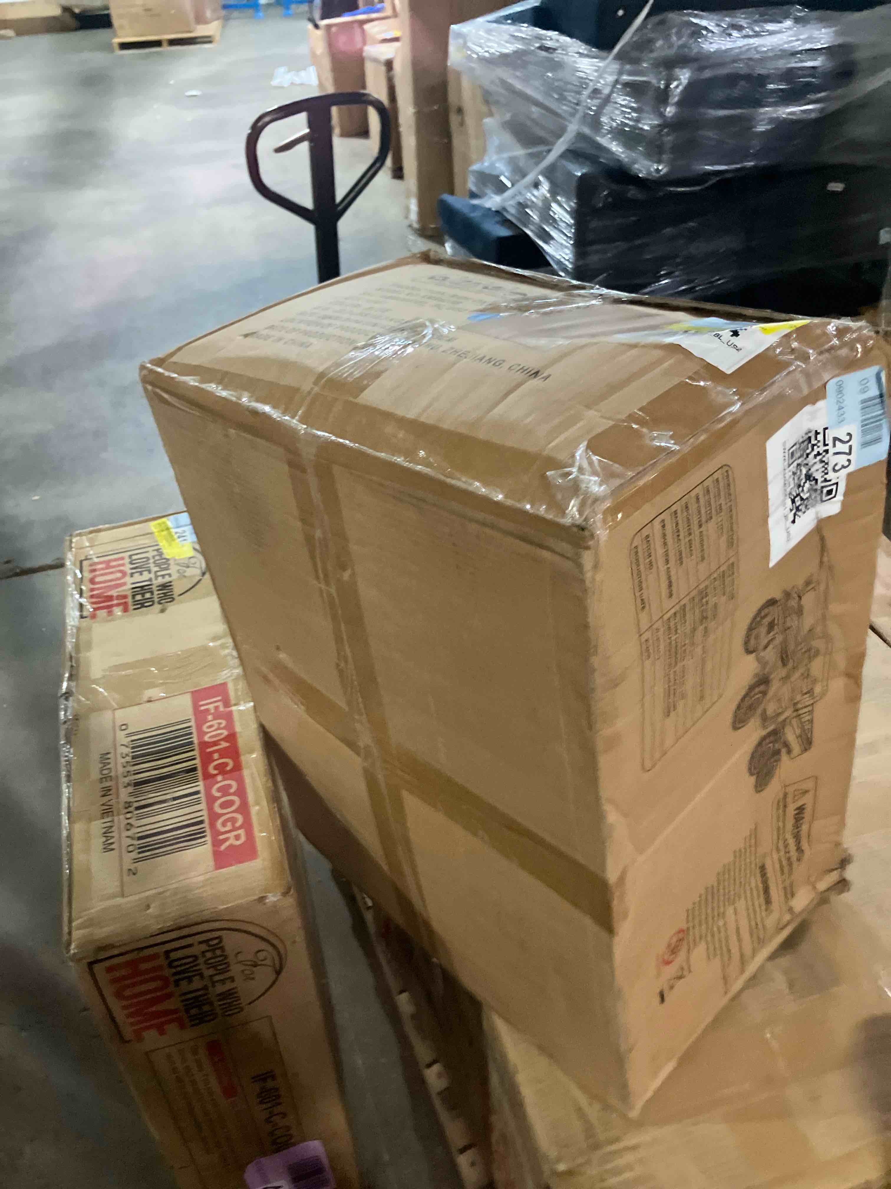 https://s3.amazonaws.com/lotting-images-prod/phillipi/PNK3535342_1751914233880.jpeg