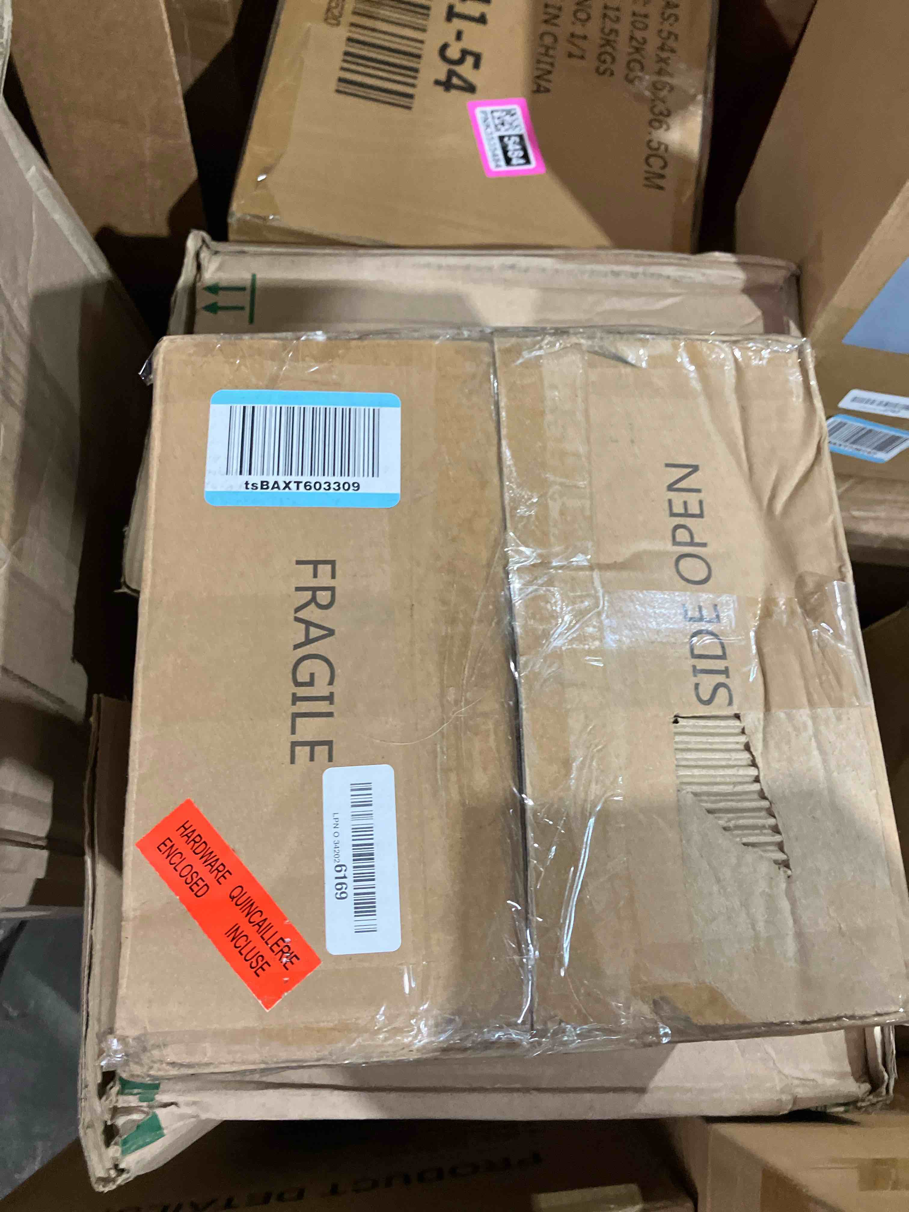 https://s3.amazonaws.com/lotting-images-prod/phillipi/PNK3535486_1751985026845.jpeg