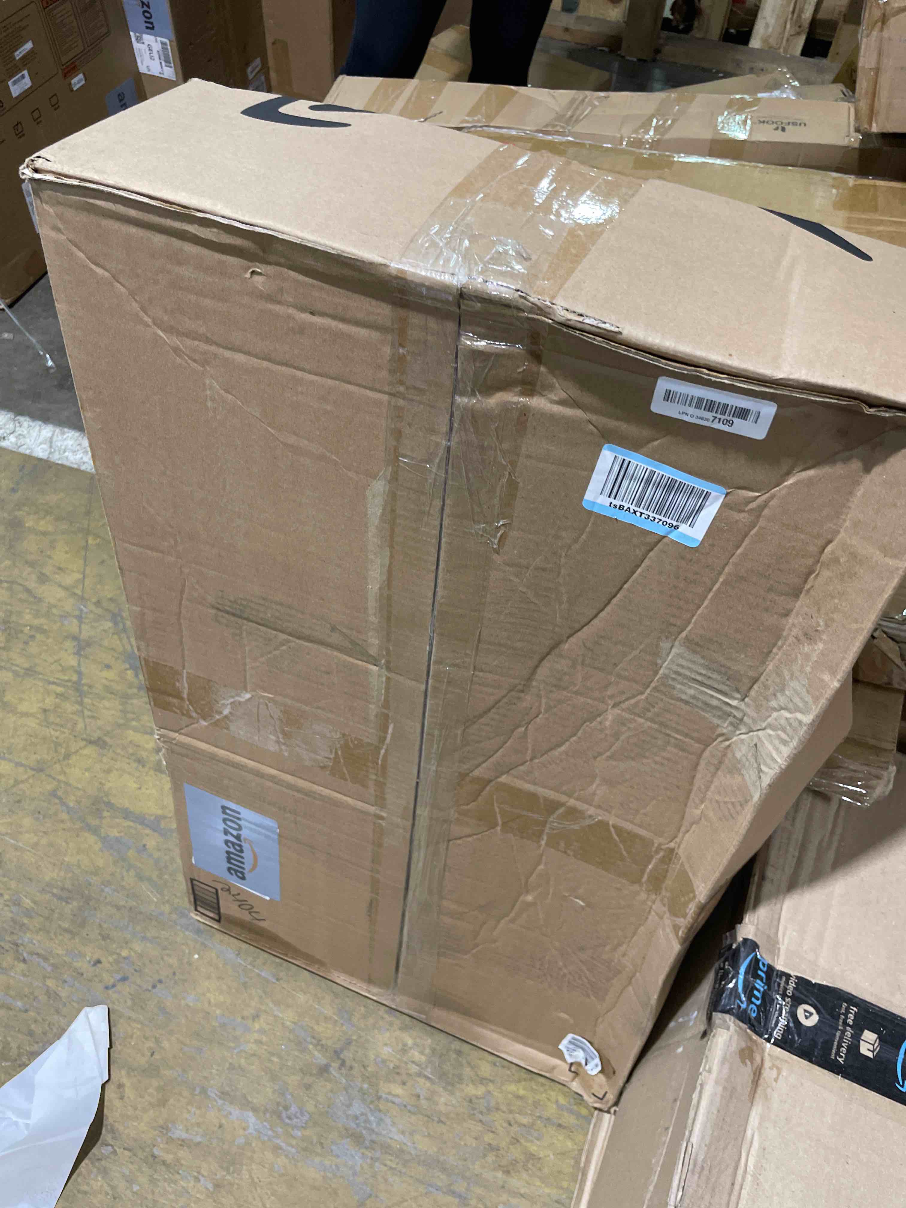 https://s3.amazonaws.com/lotting-images-prod/phillipi/PNK3535597_1751984200089.jpeg